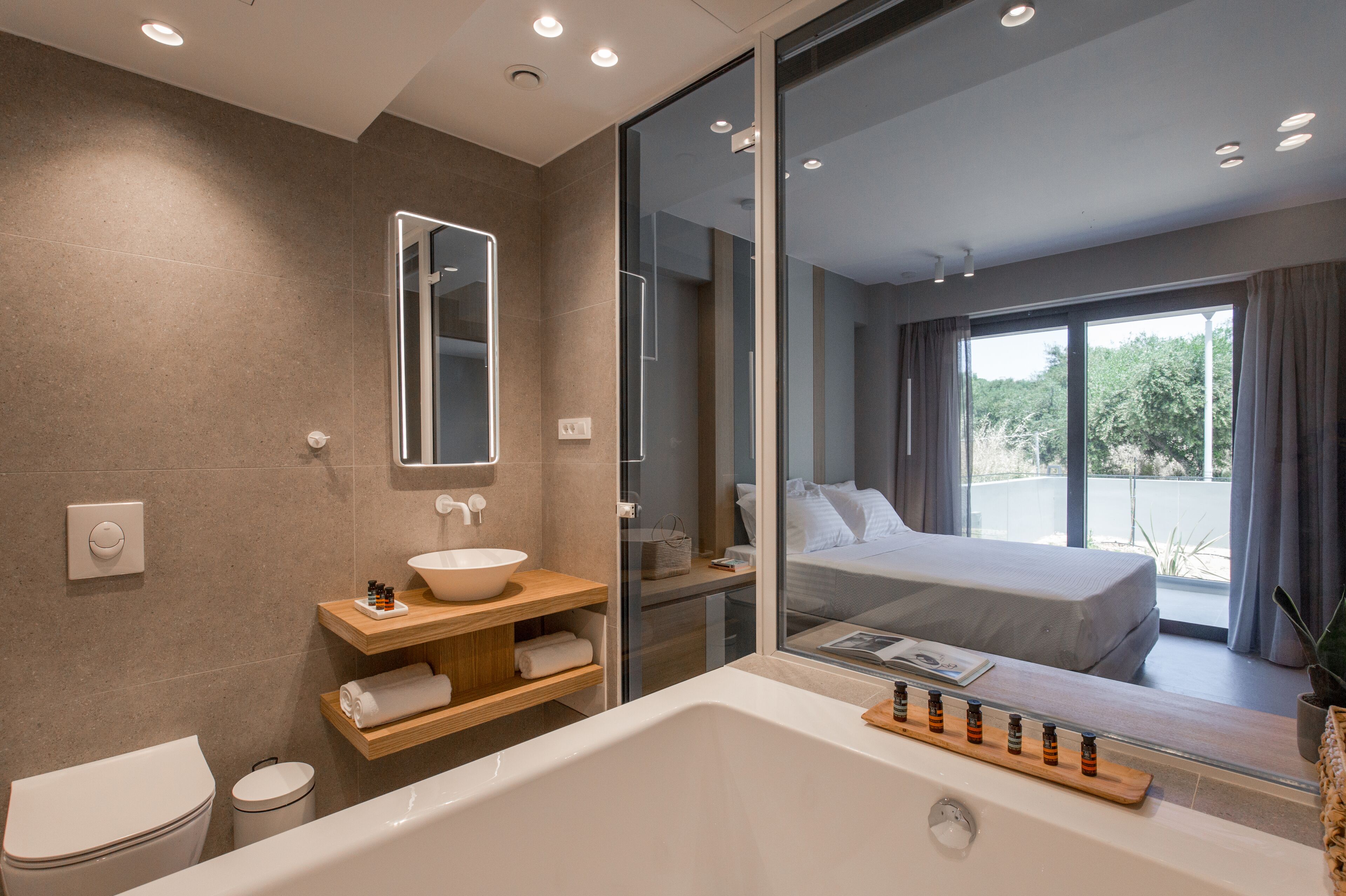 Noemie Luxury Suites