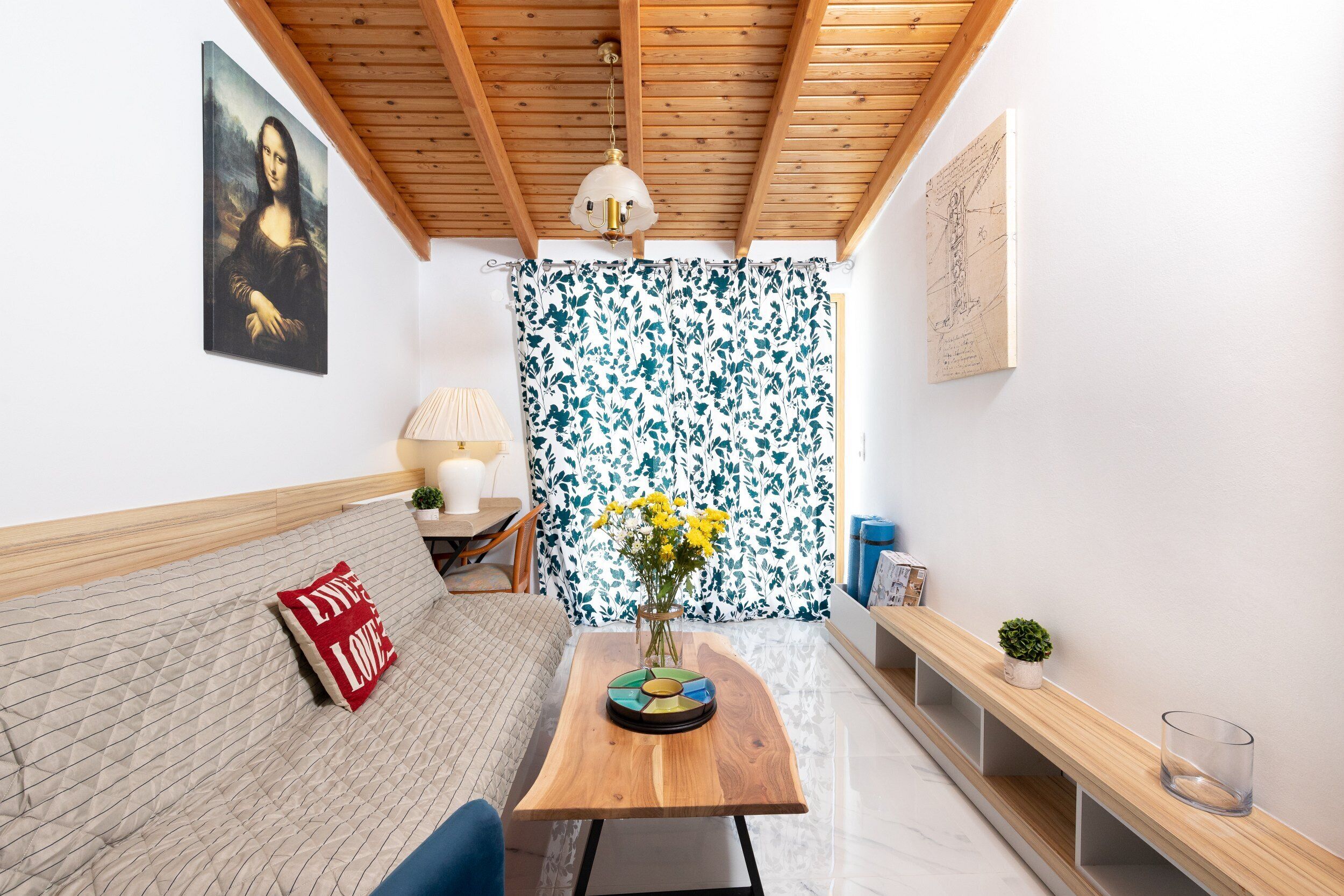 Notus Hotel