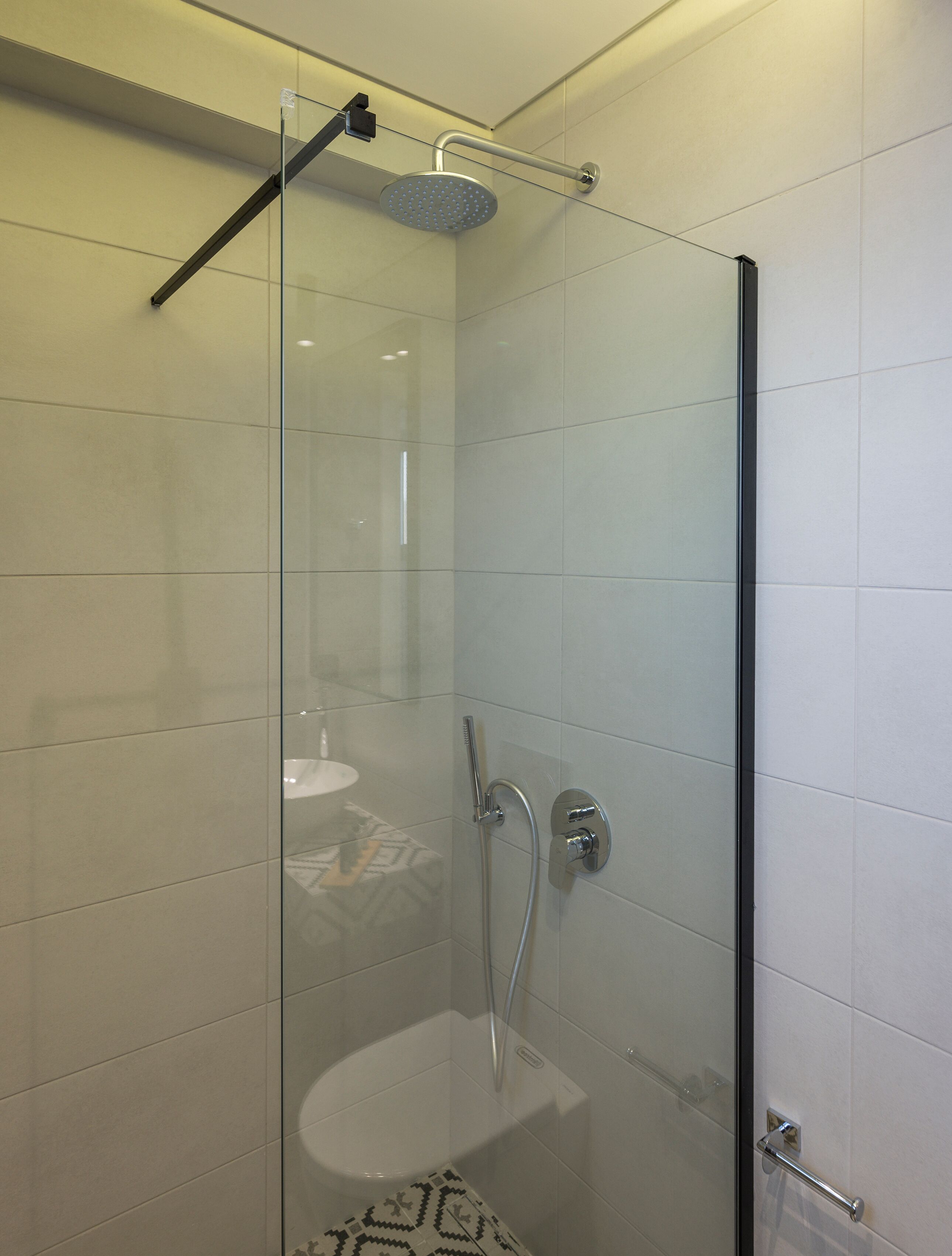 Ostrakon Suites