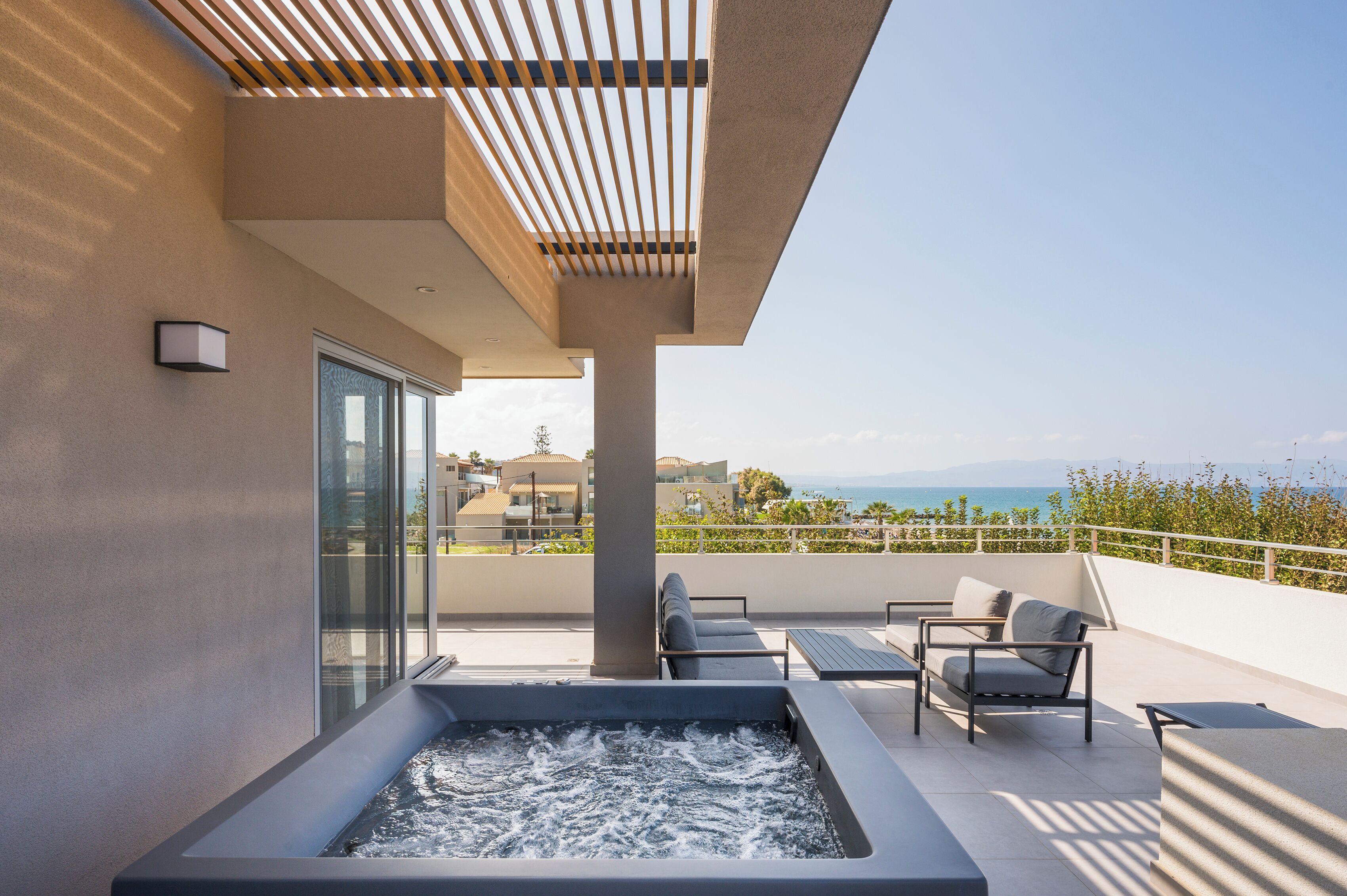 Ostrakon Suites