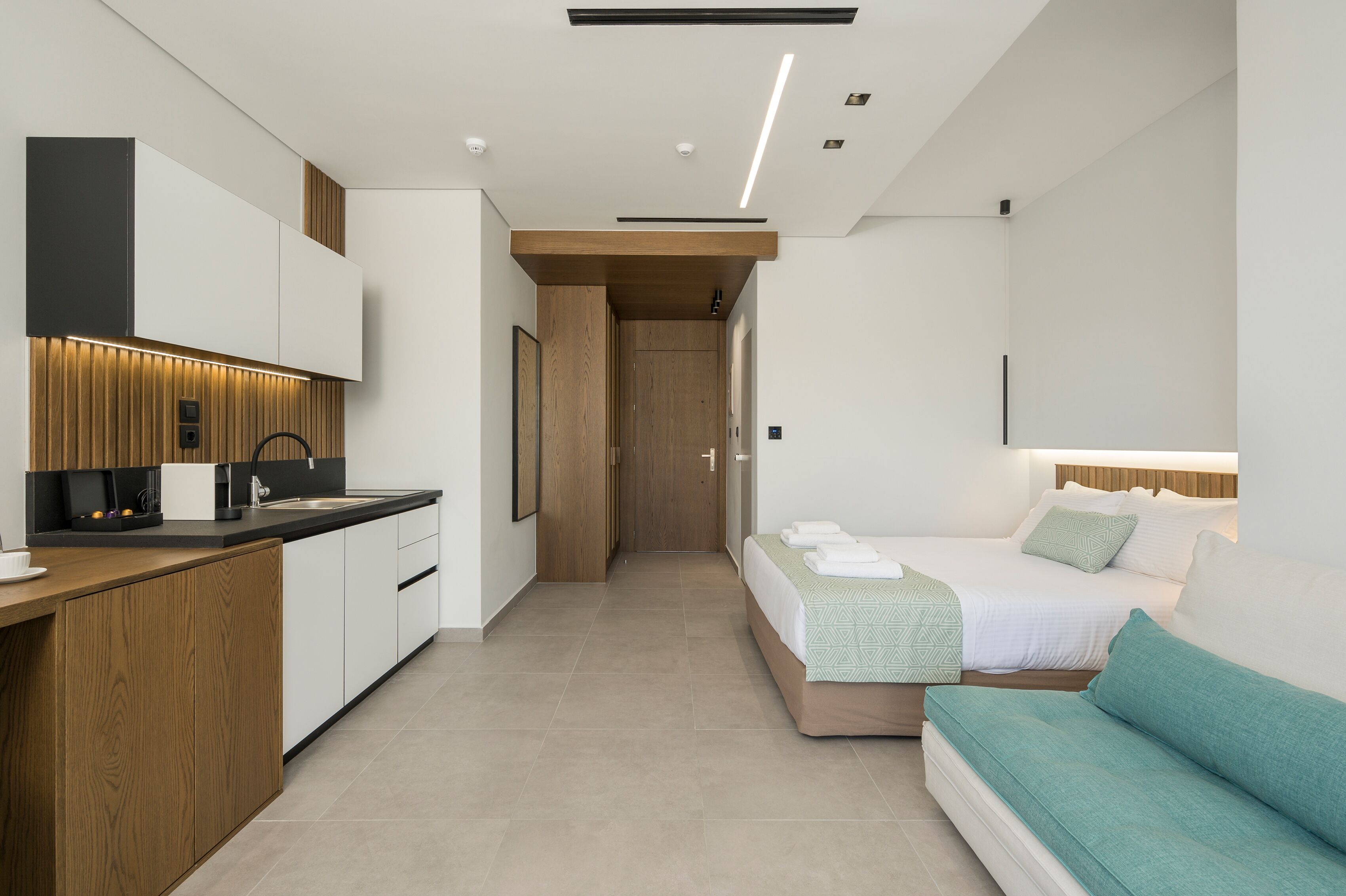 Ostrakon Suites