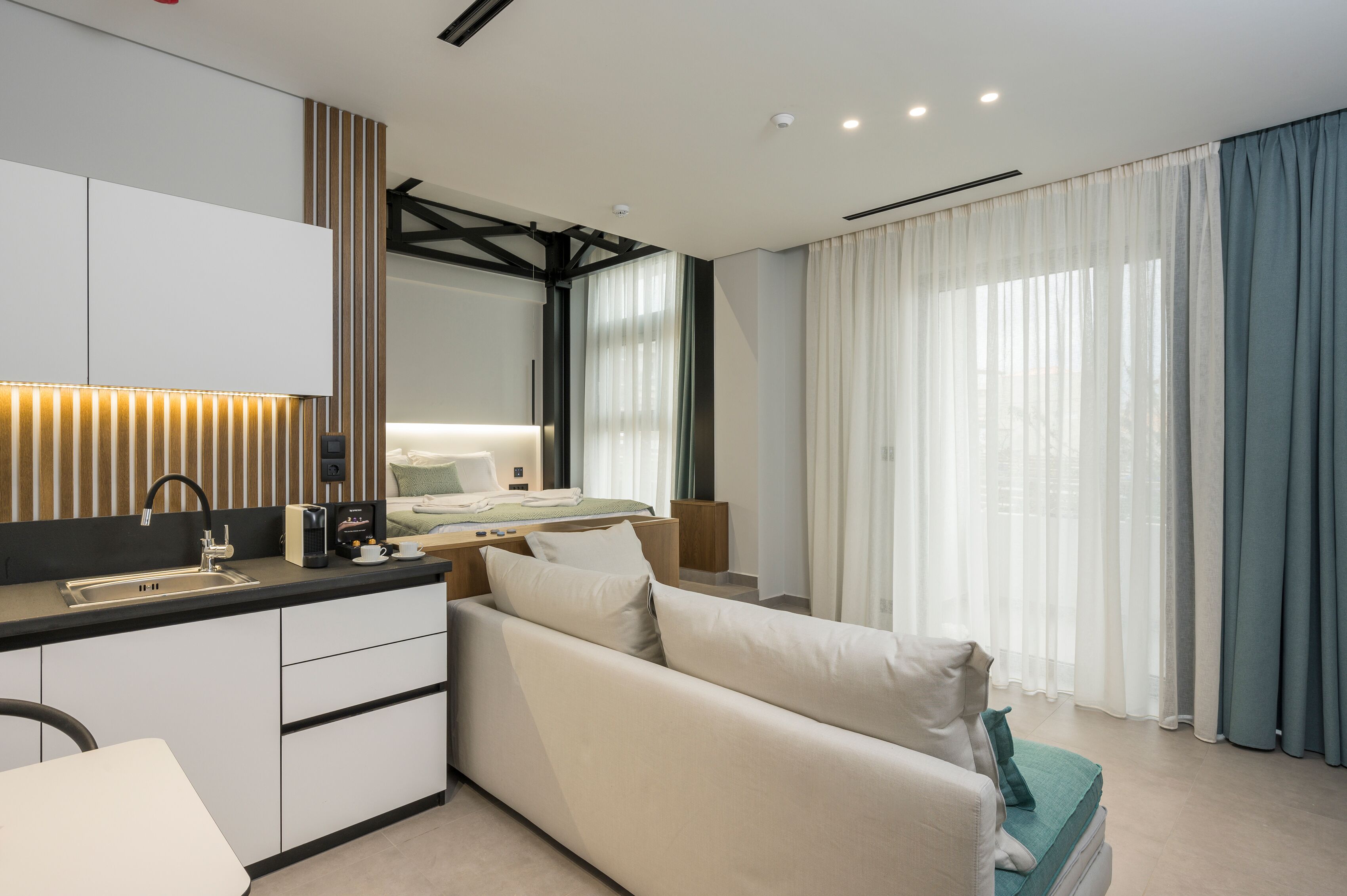 Ostrakon Suites