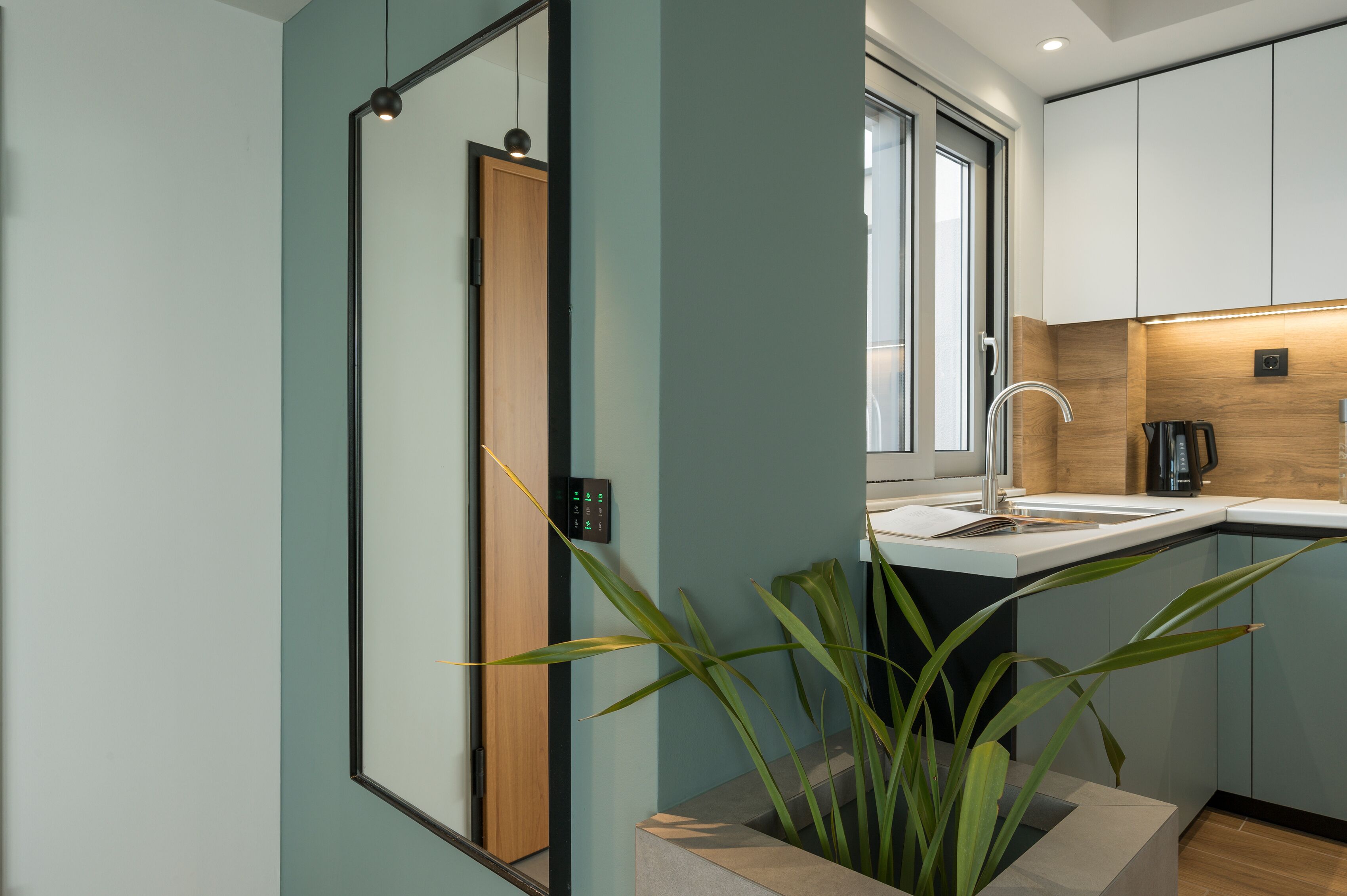 Ostrakon Suites