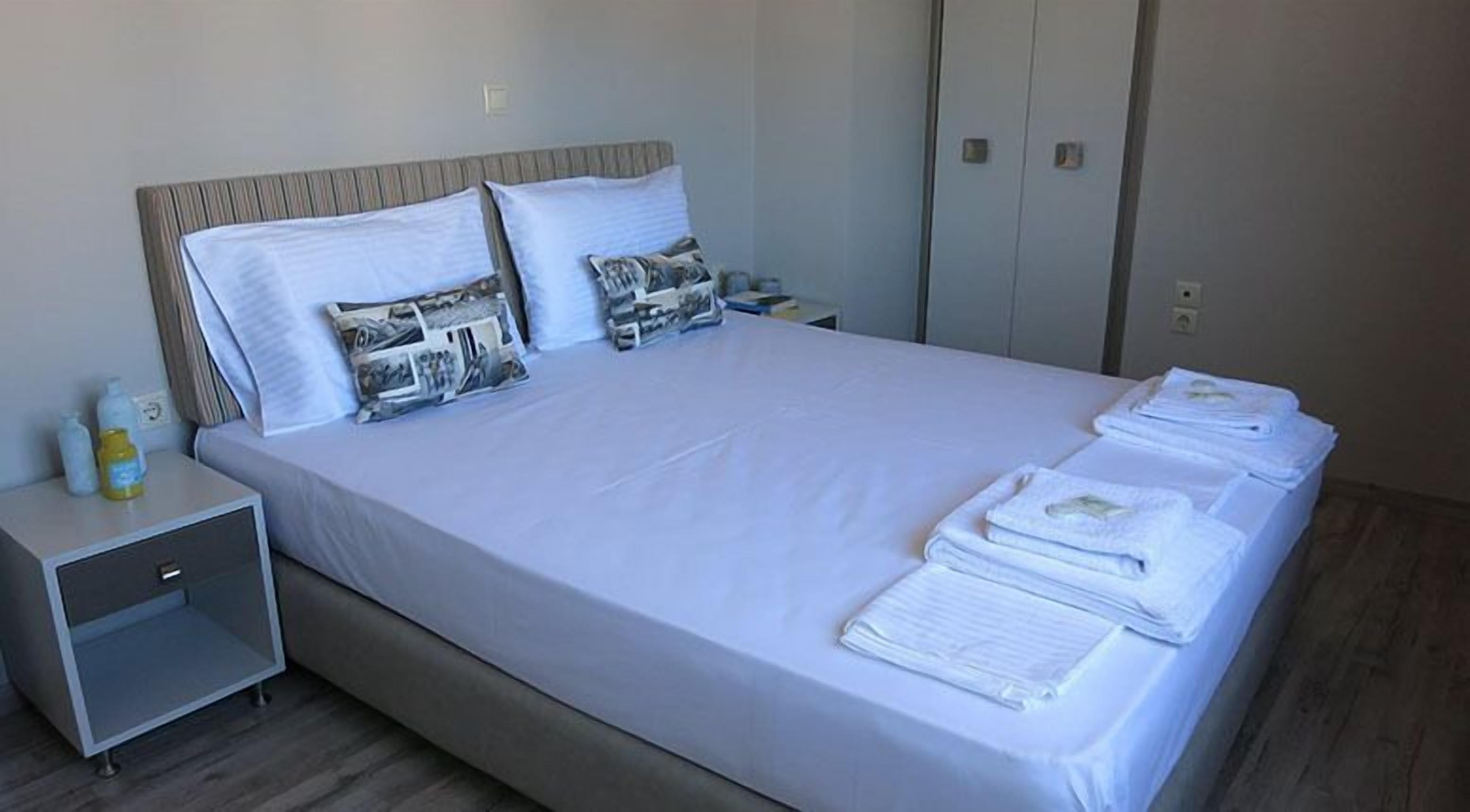 Pantheon Apartments
