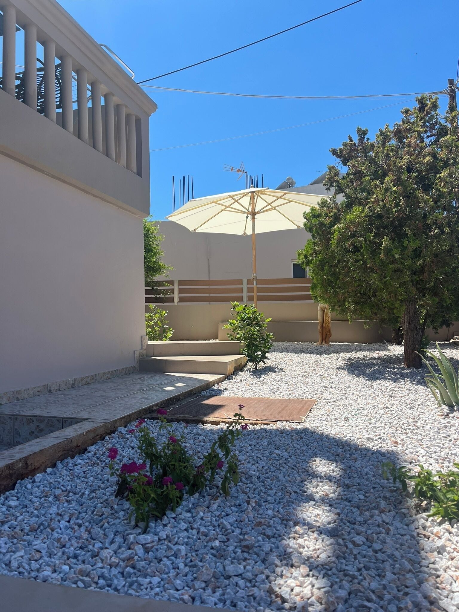 Pantheon Apartments