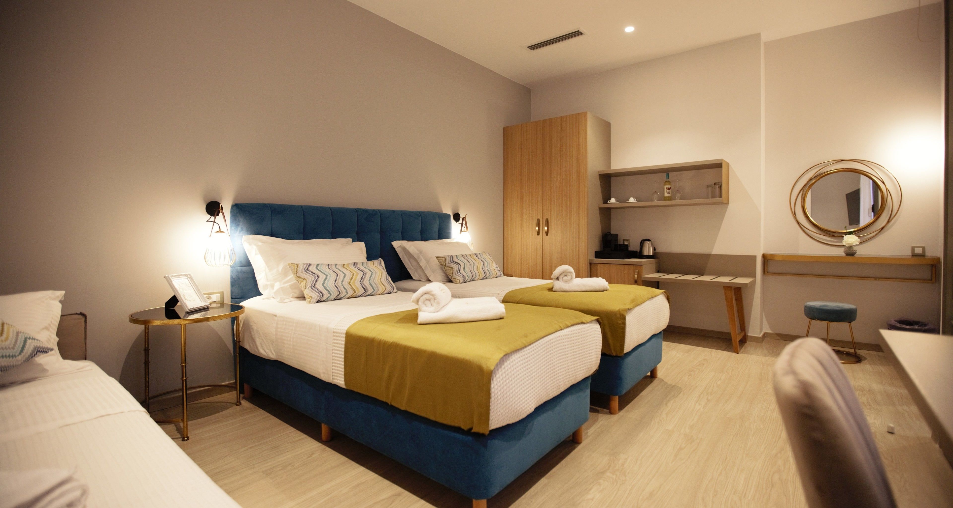 Plaza 1866 Superior City Rooms Chania