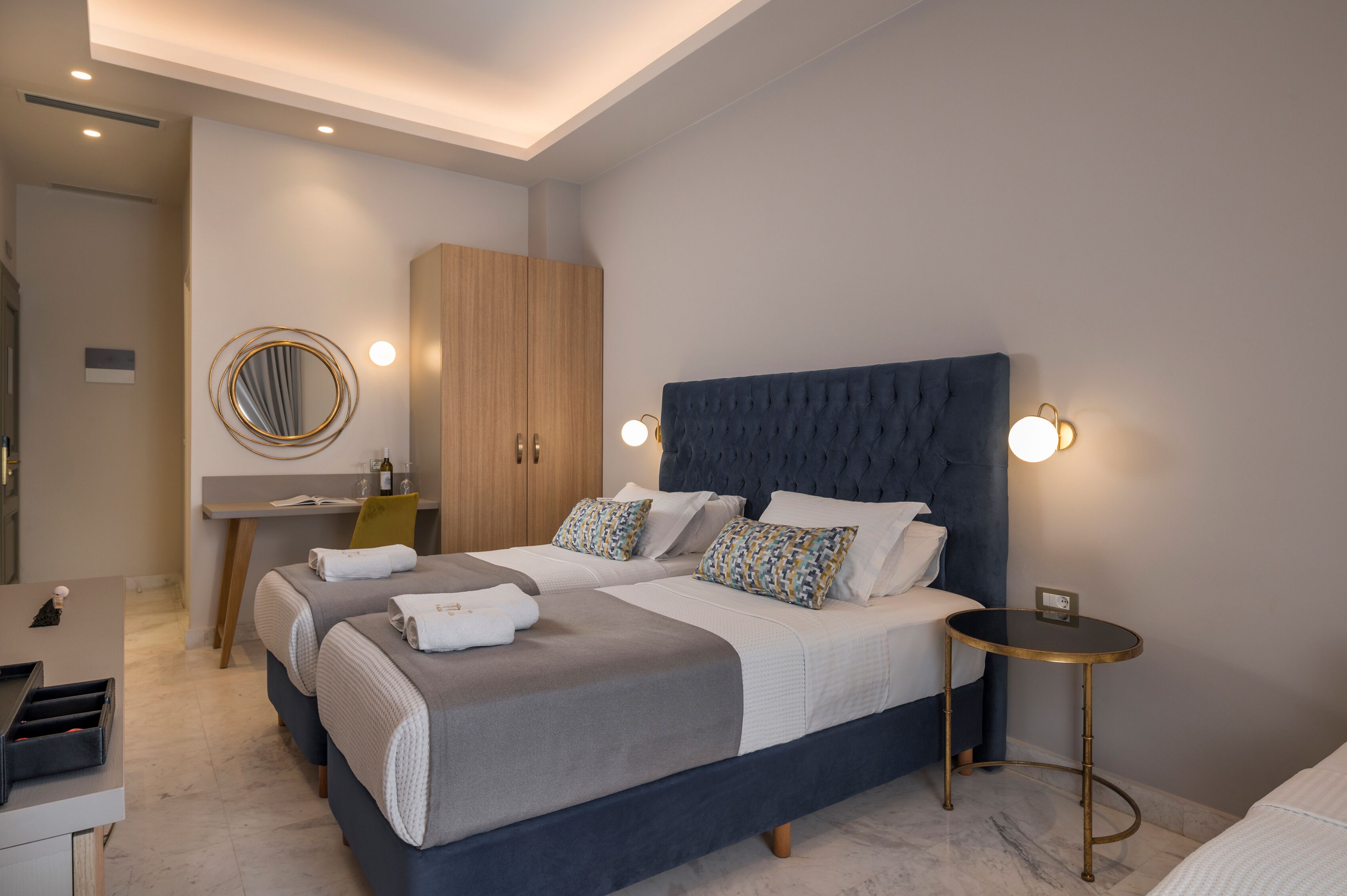 Plaza 1866 Superior City Rooms Chania