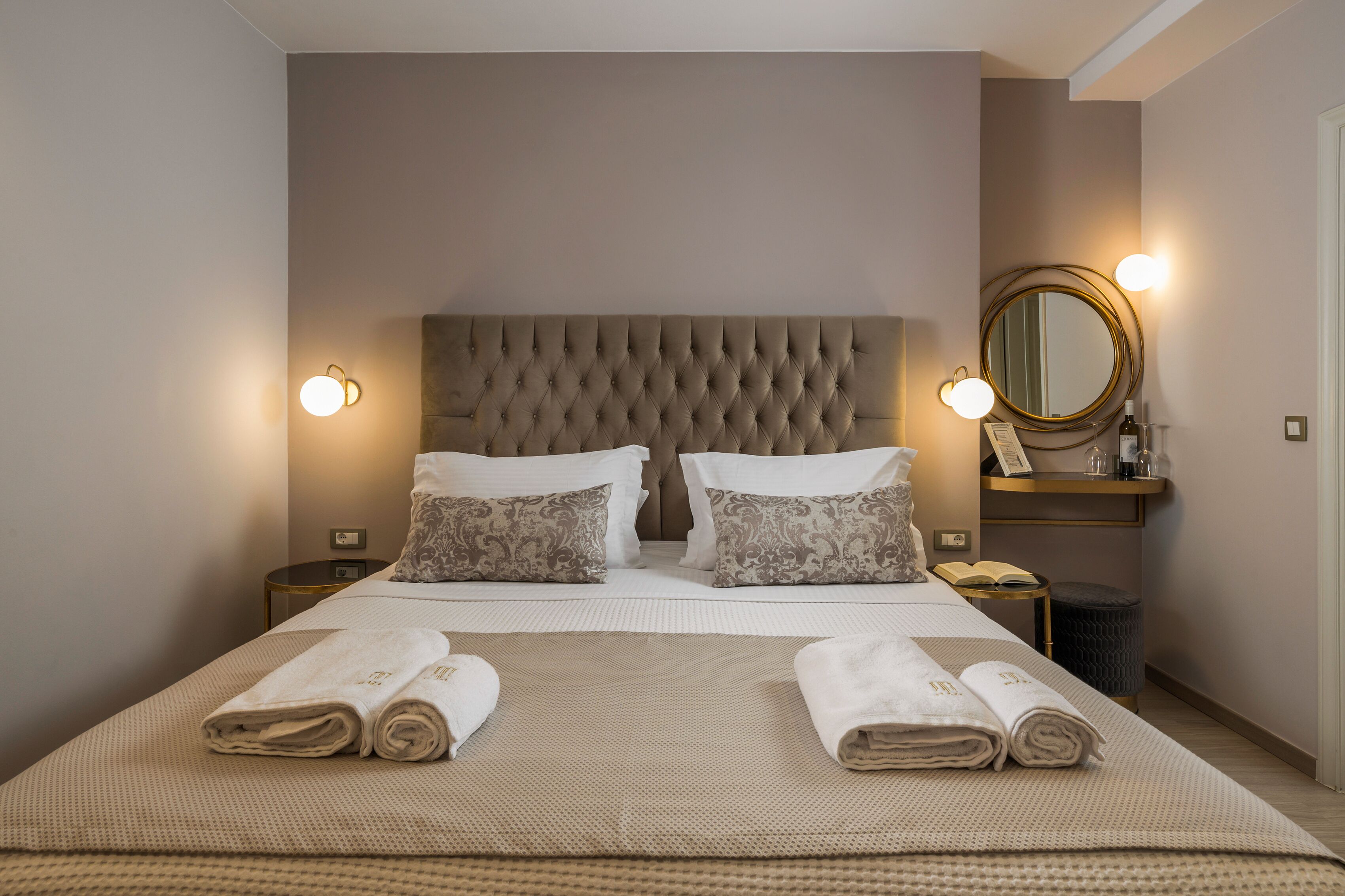 Plaza 1866 Superior City Rooms Chania