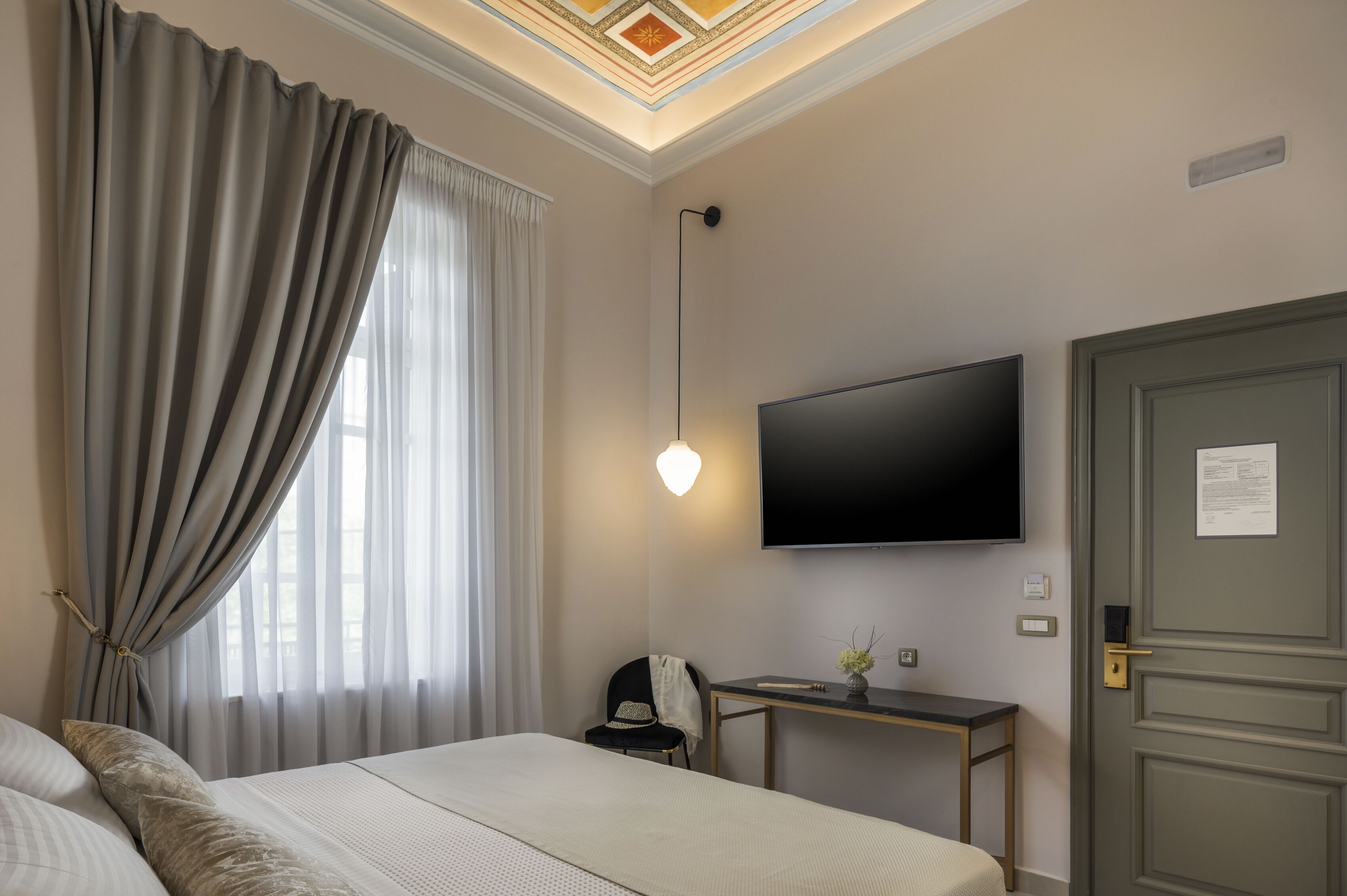 Plaza 1866 Superior City Rooms Chania