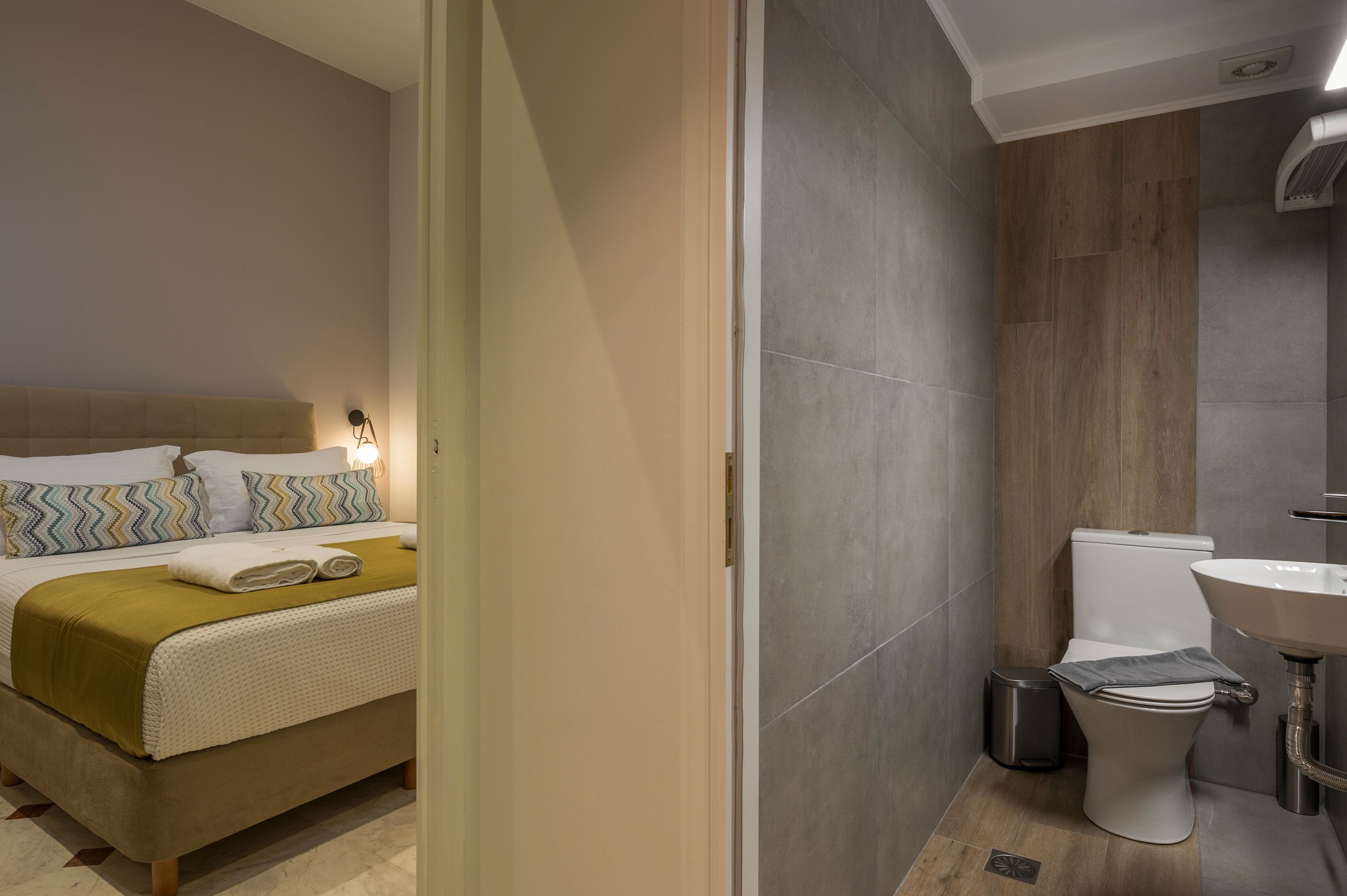 Plaza 1866 Superior City Rooms Chania