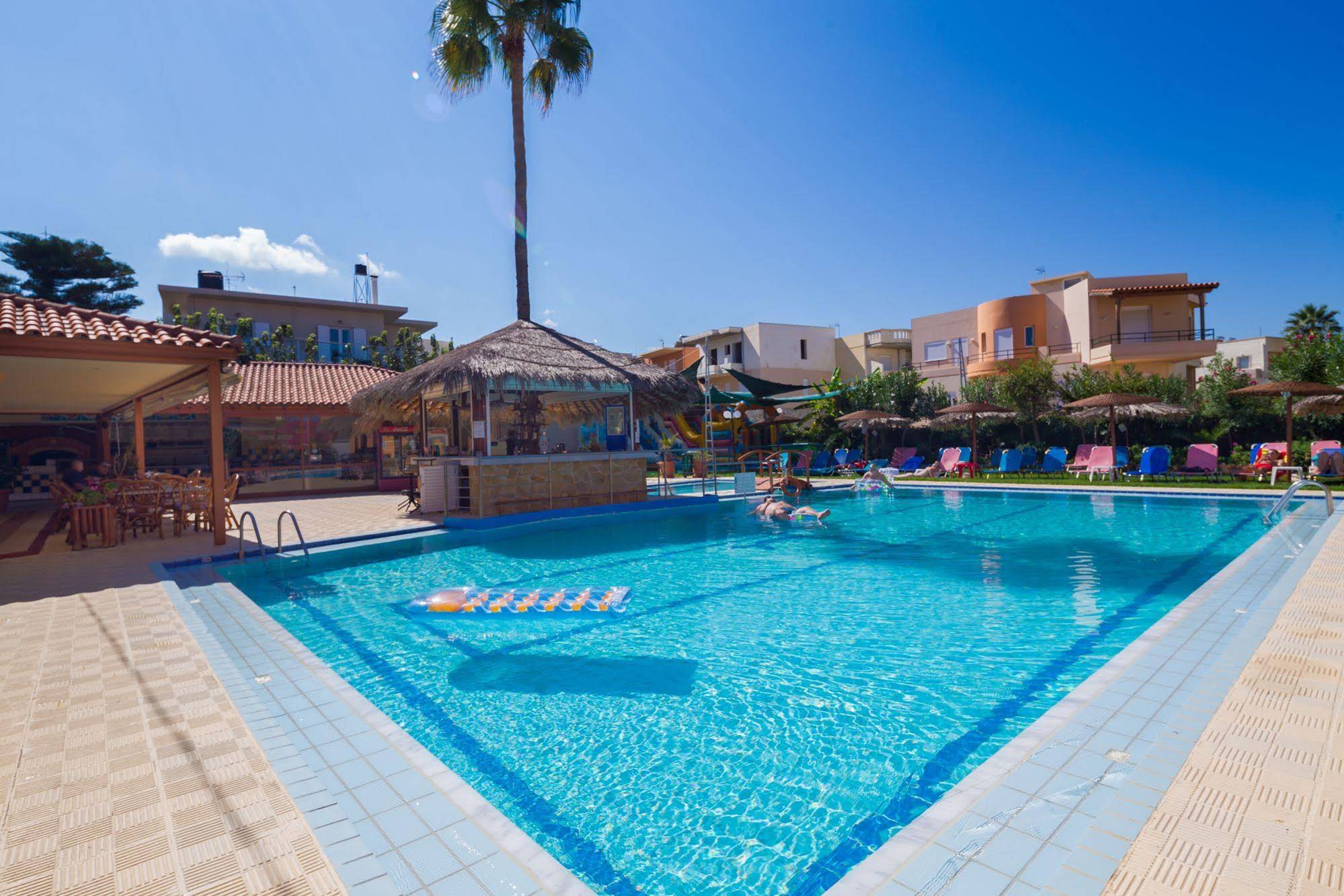 Raisakis Apartments