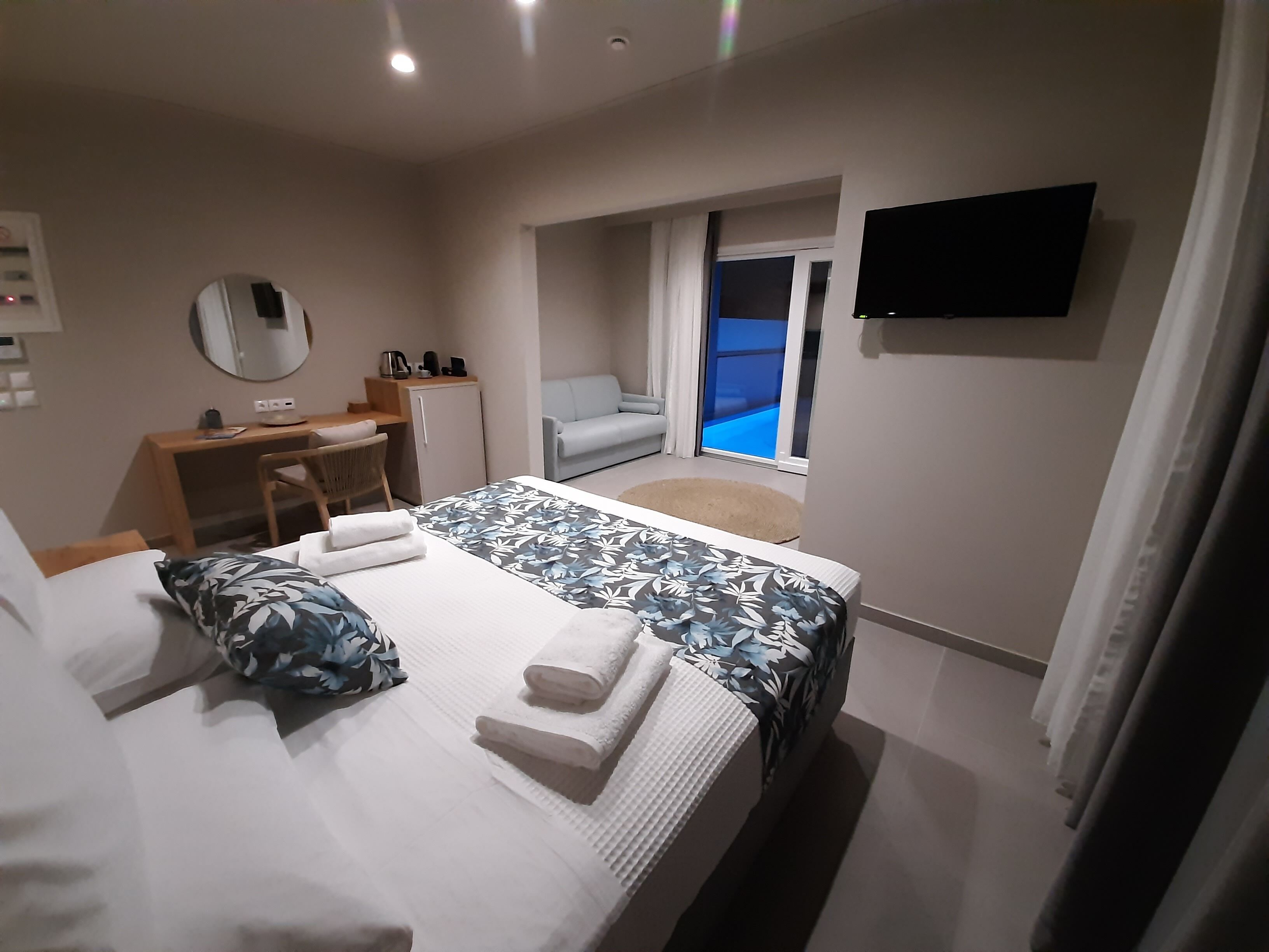 Sarpidon Suites