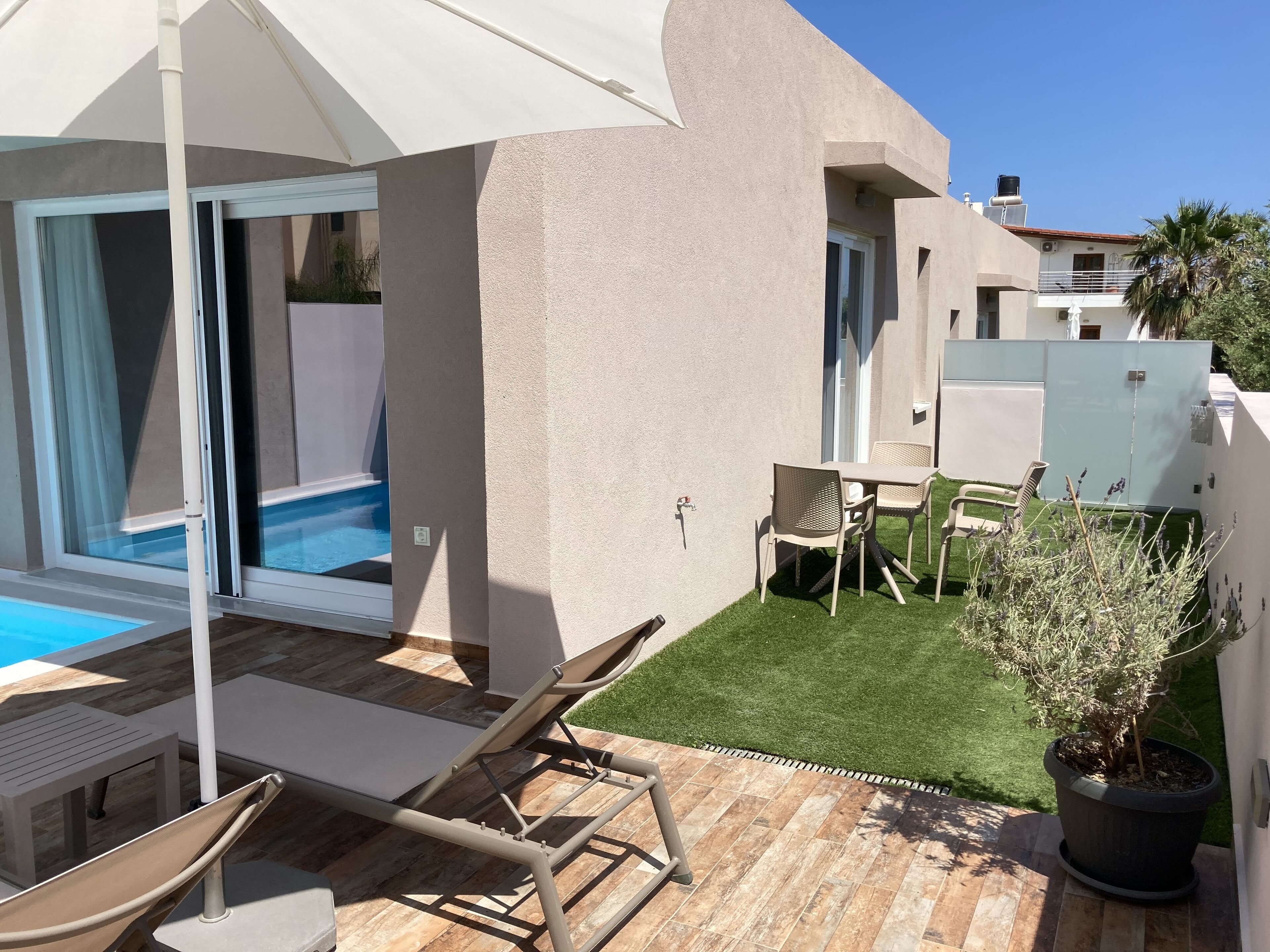 Sarpidon Suites