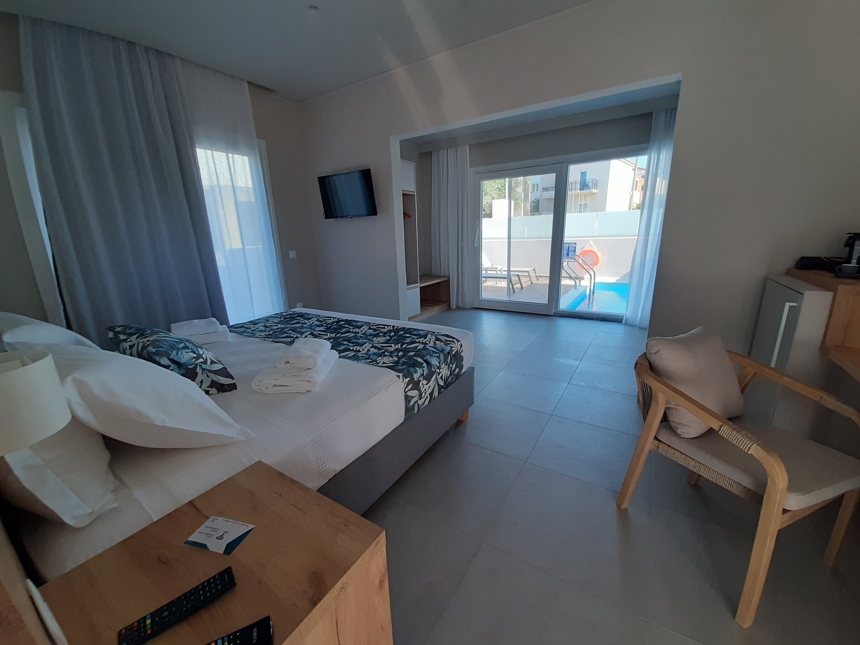 Sarpidon Suites