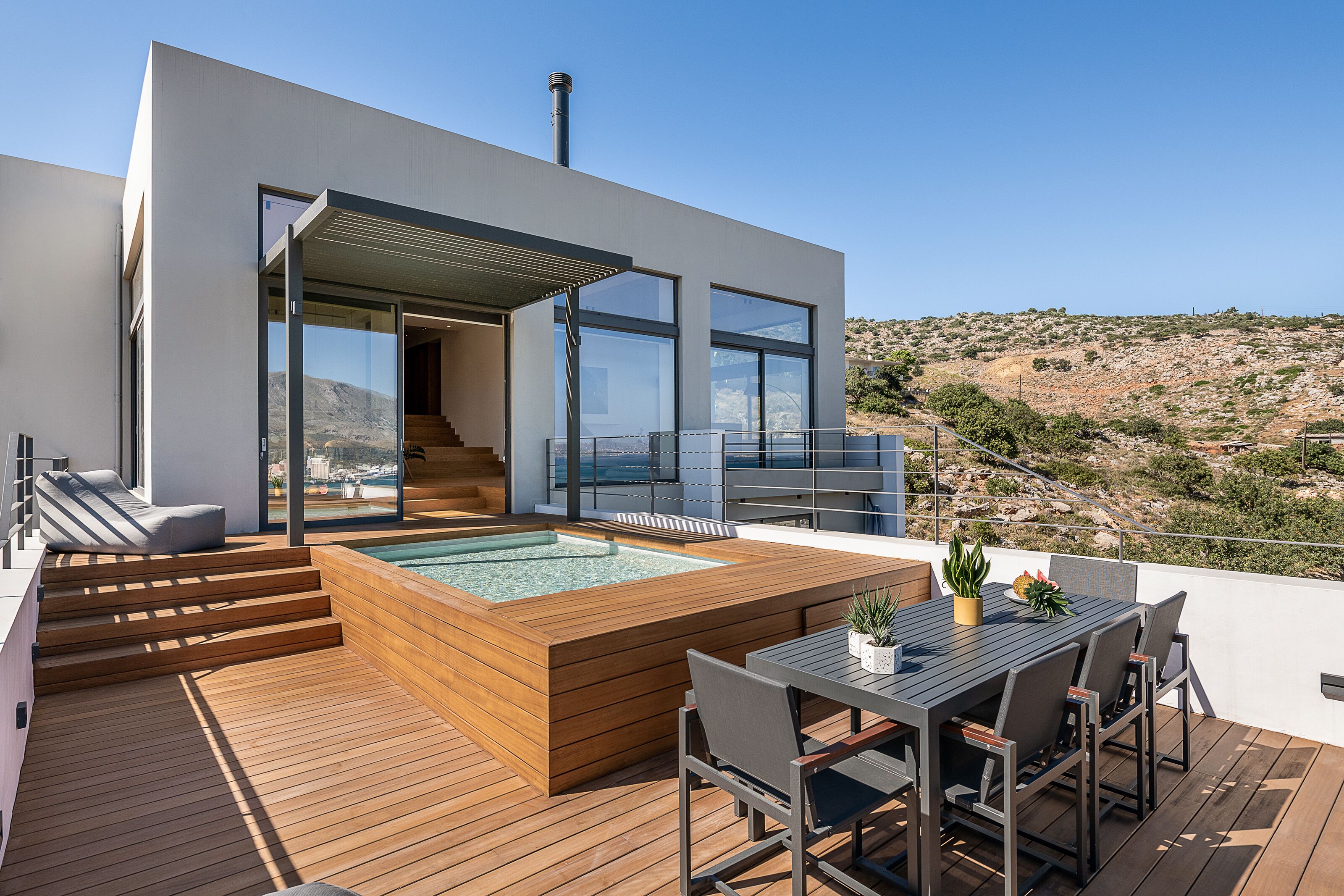Seametry Luxury Living Apartments