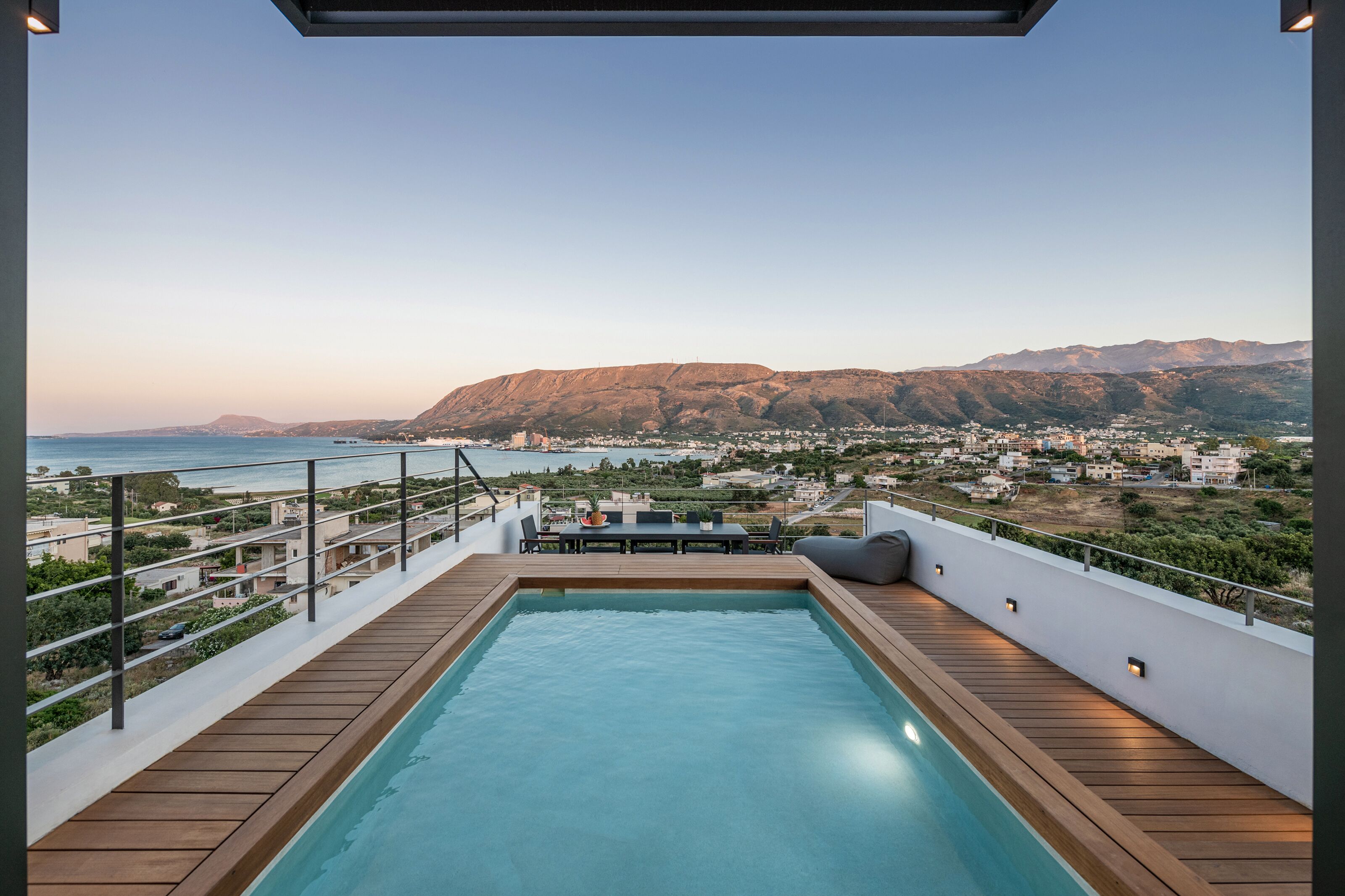 Seametry Luxury Living Apartments