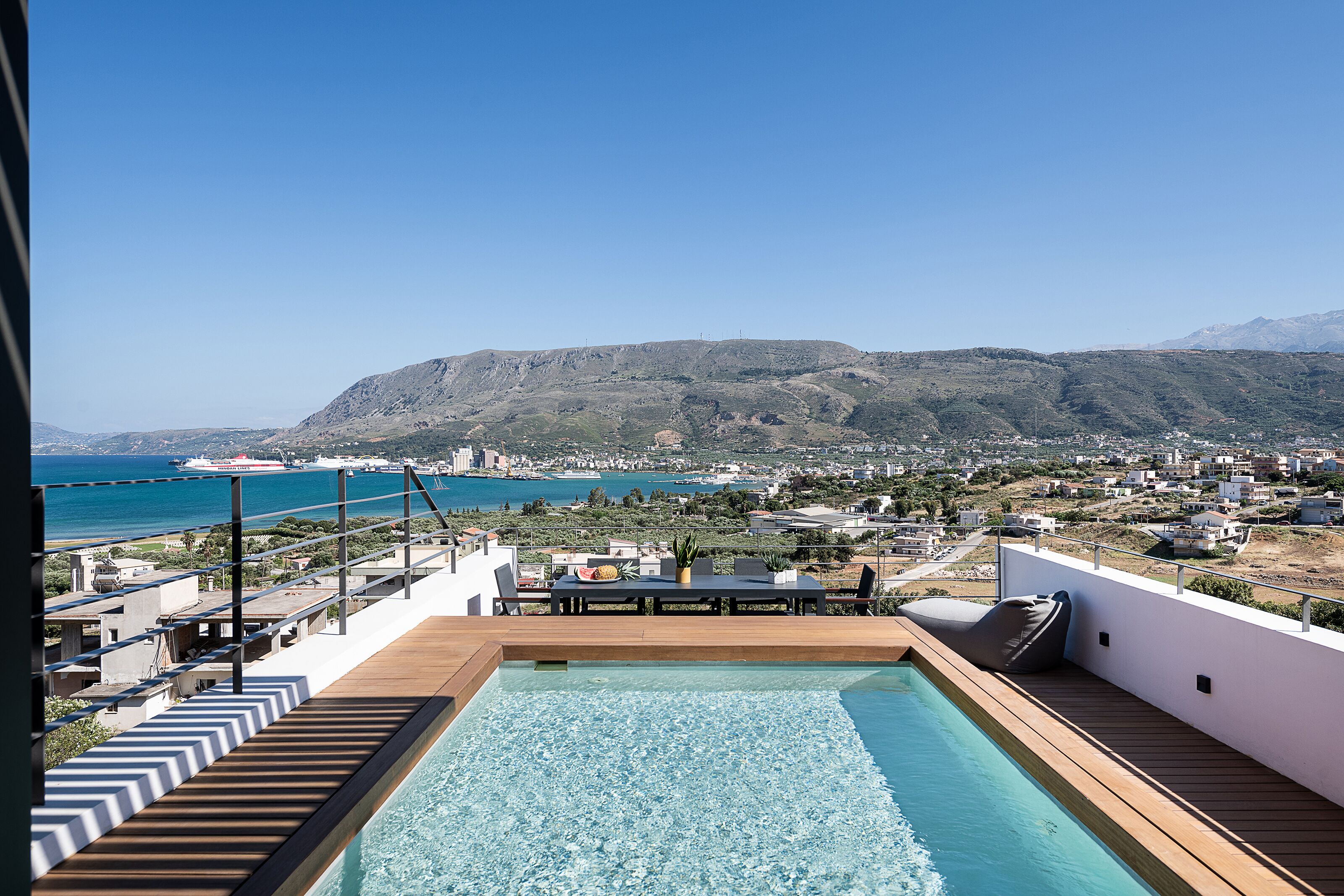Seametry Luxury Living Apartments
