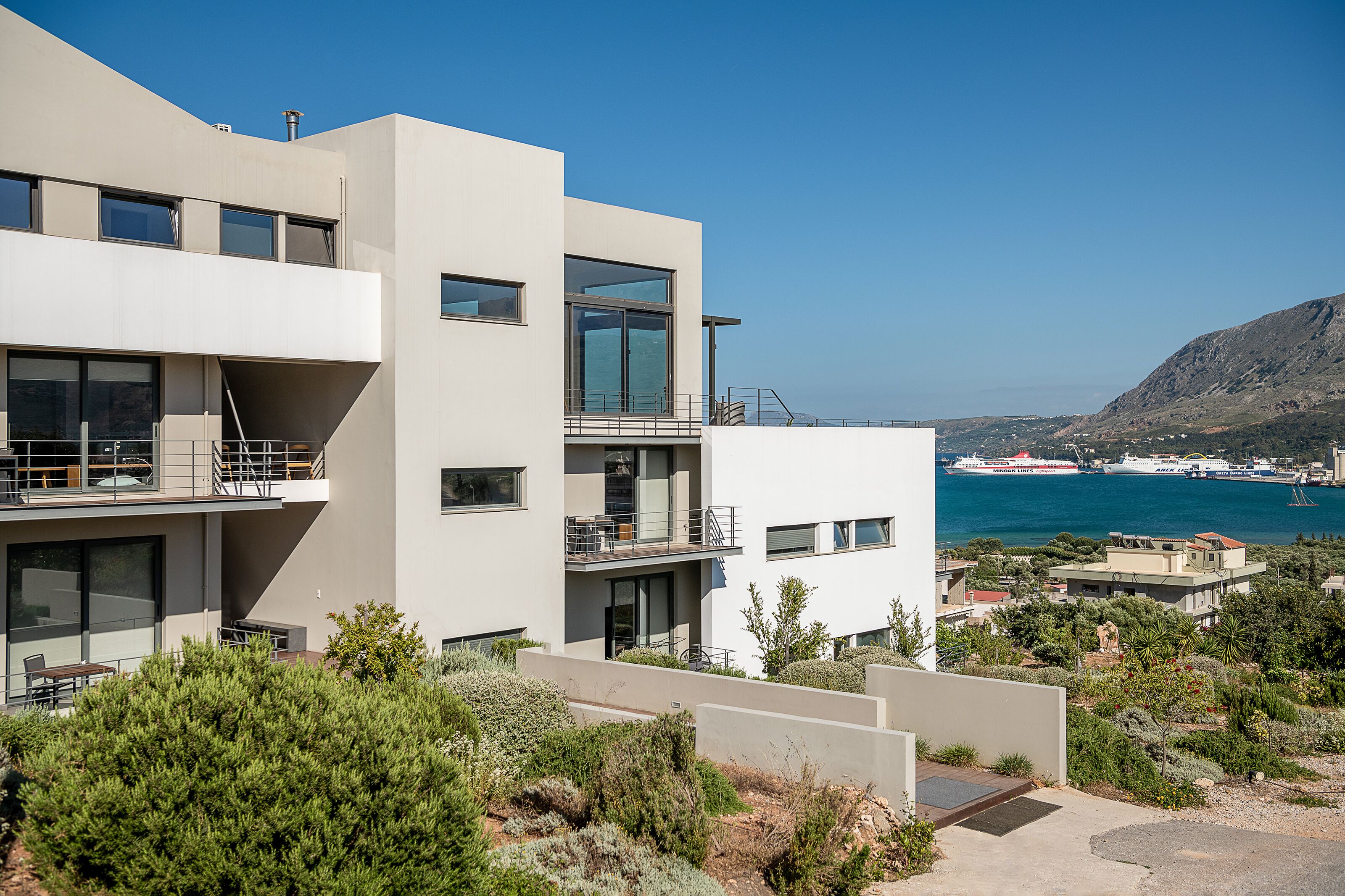 Seametry Luxury Living Apartments