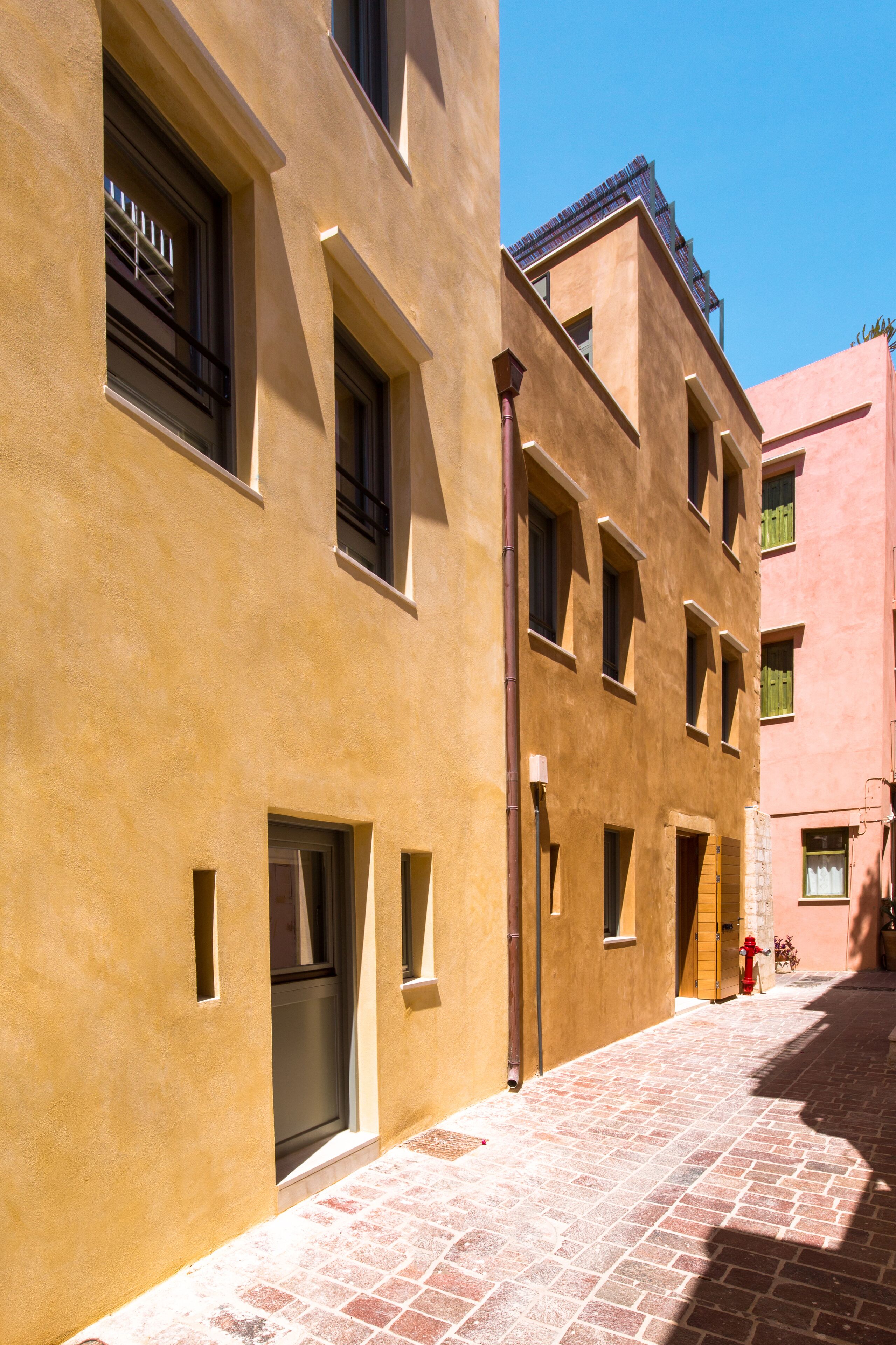Thallos The Boutique