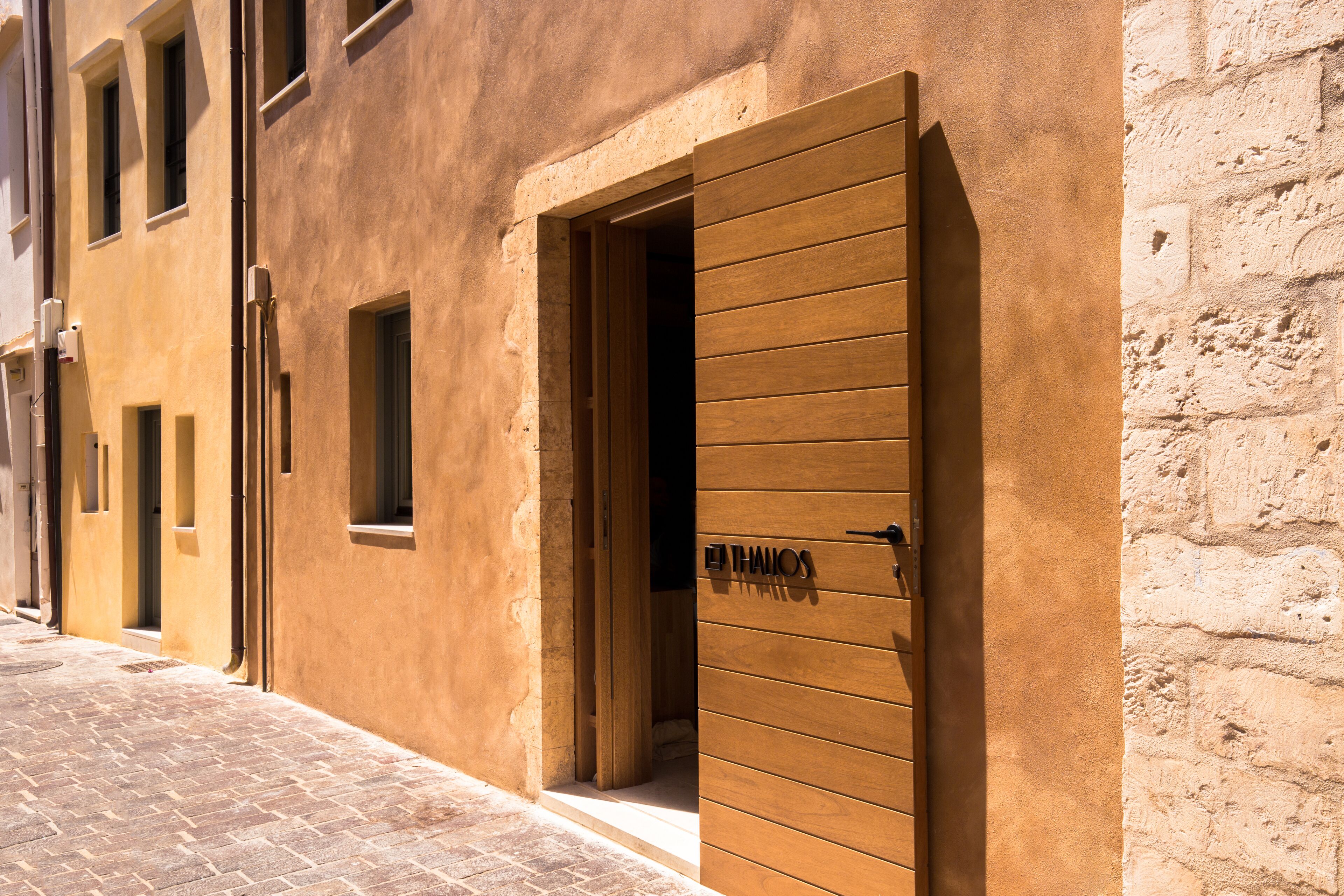 Thallos The Boutique