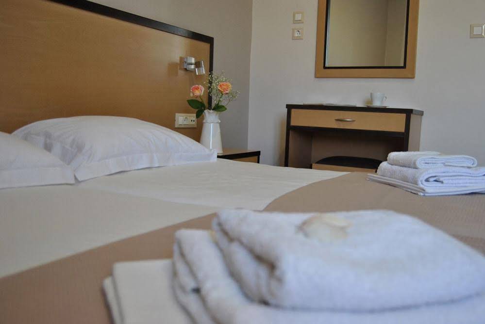 Theofilos Hotel