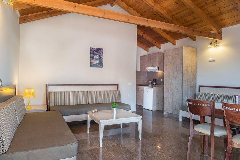 Vergina Beach Hotel