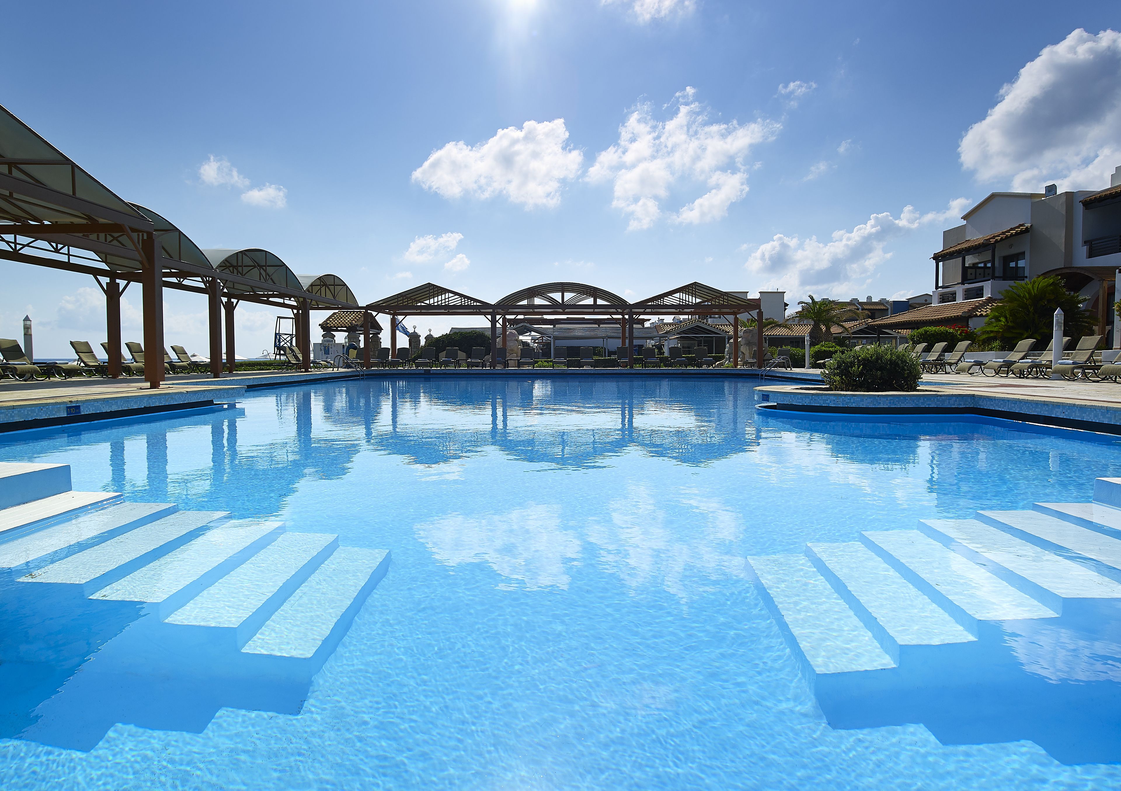 Knossos Royal Hotel