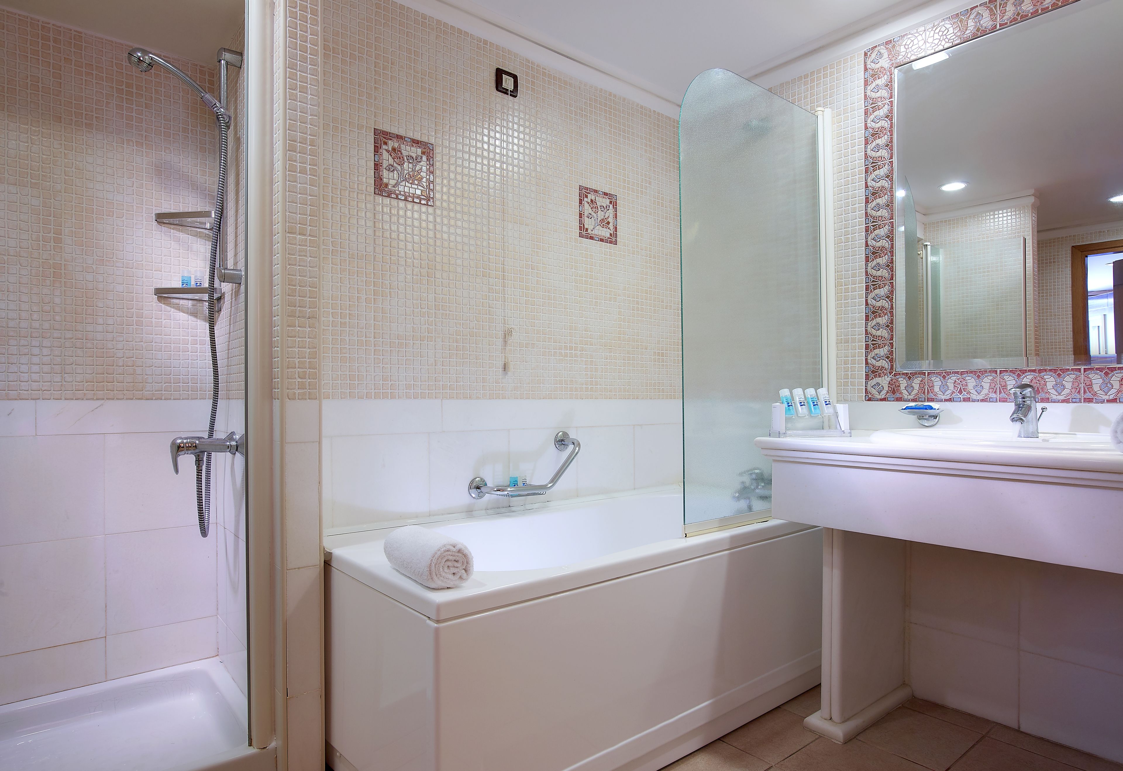 Knossos Royal Hotel