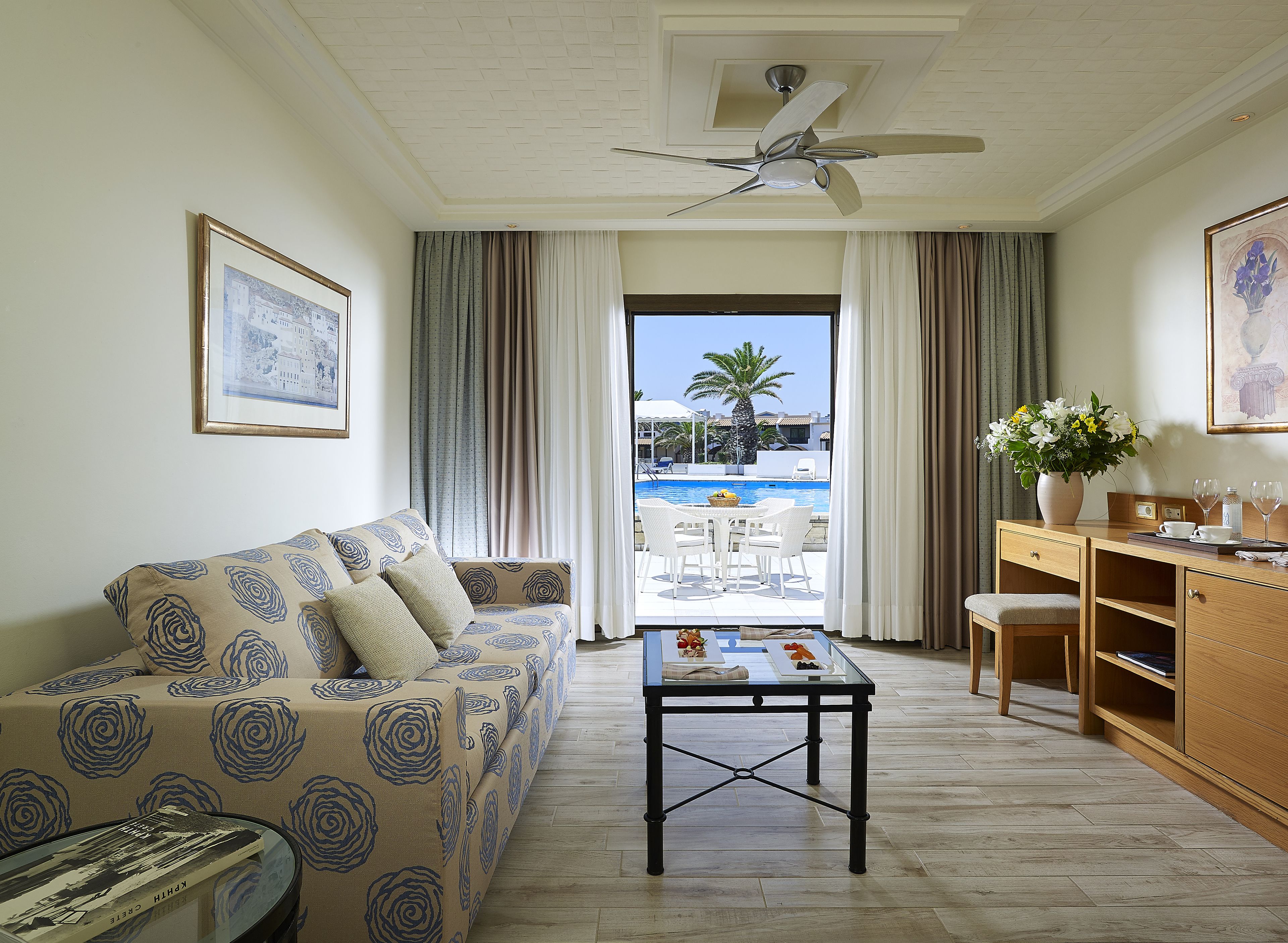 Knossos Royal Villas