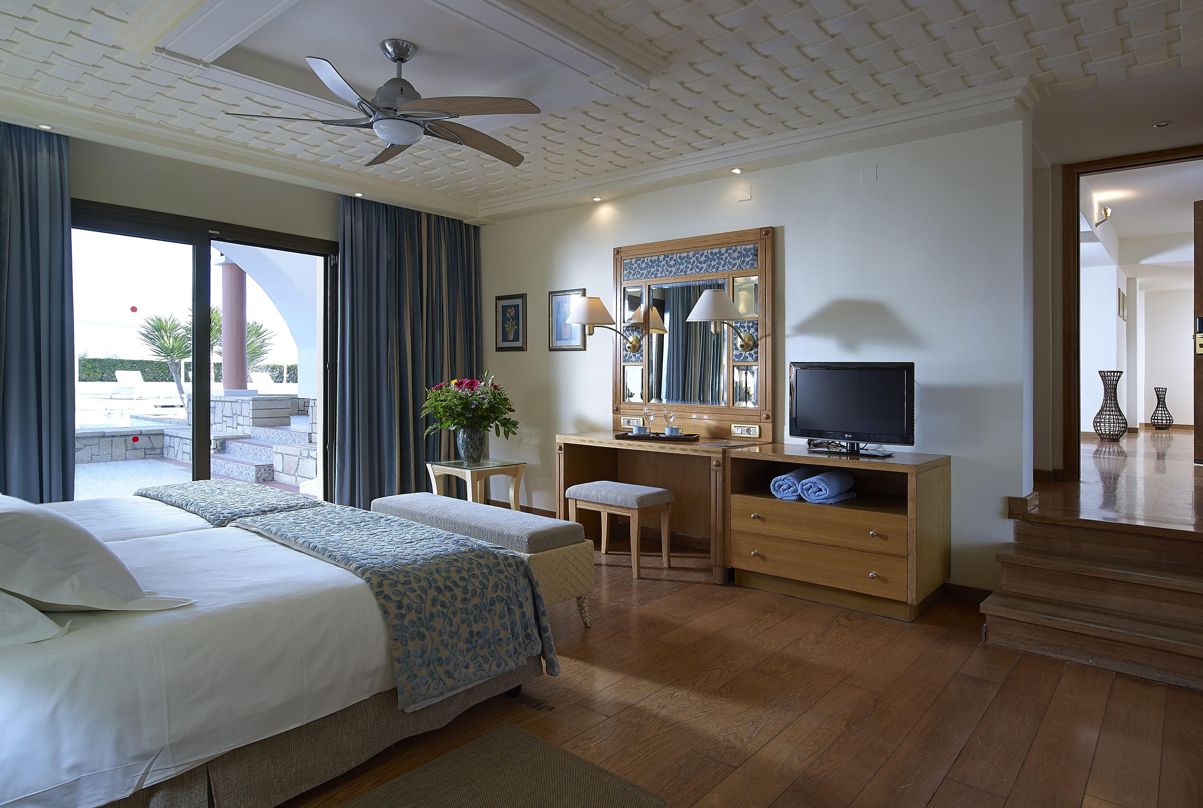 Knossos Royal Villas