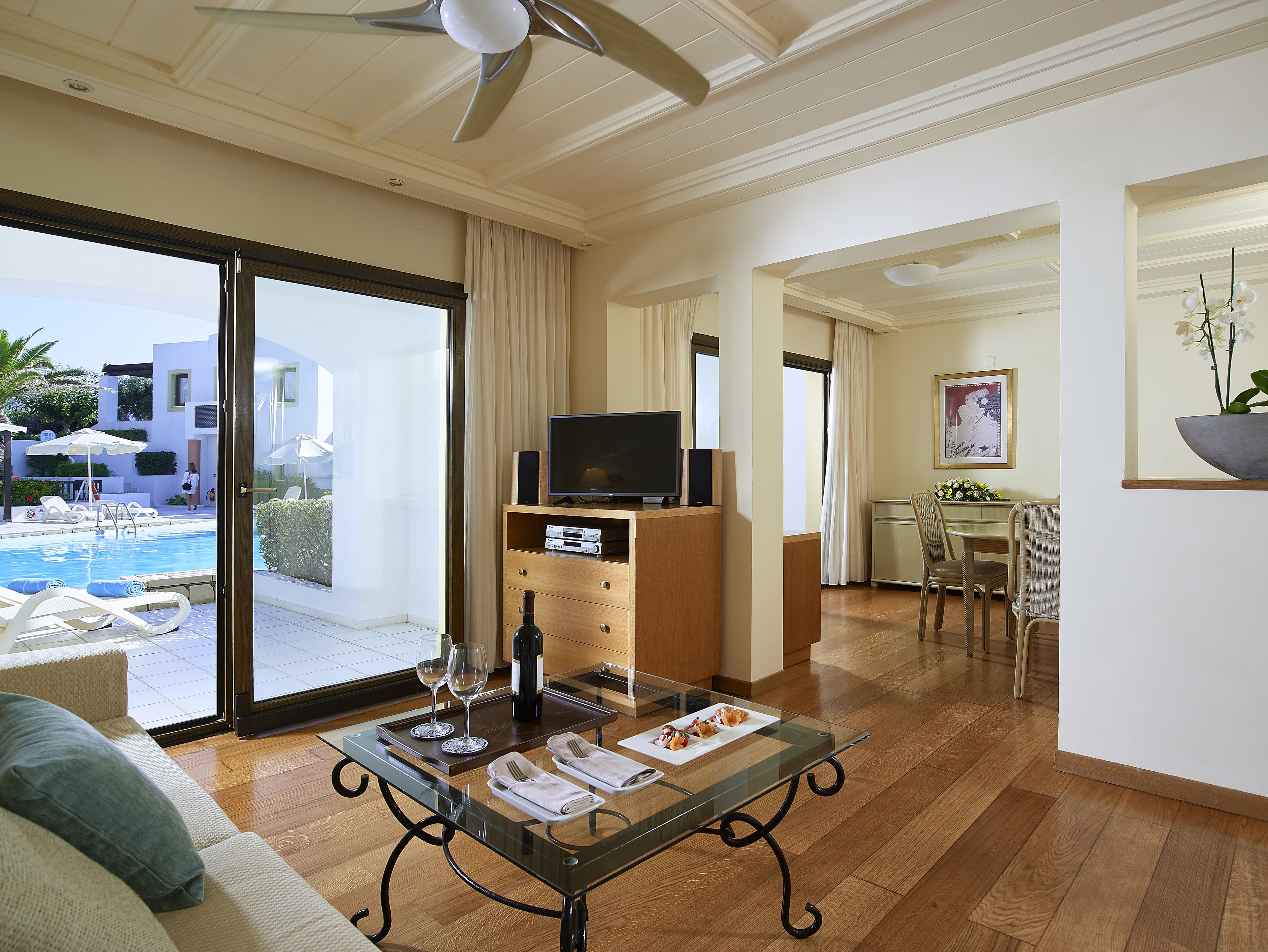 Knossos Royal Villas