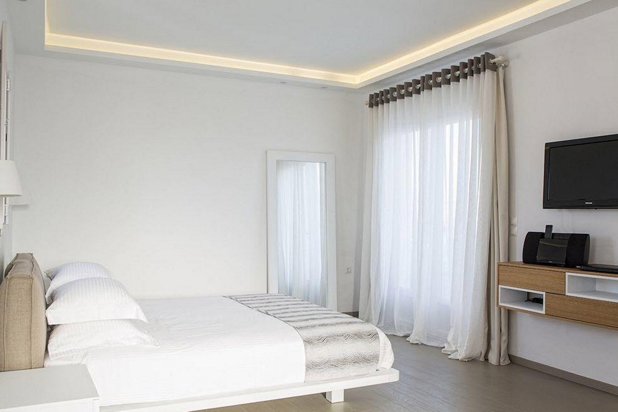 Saradari Beach Hotel