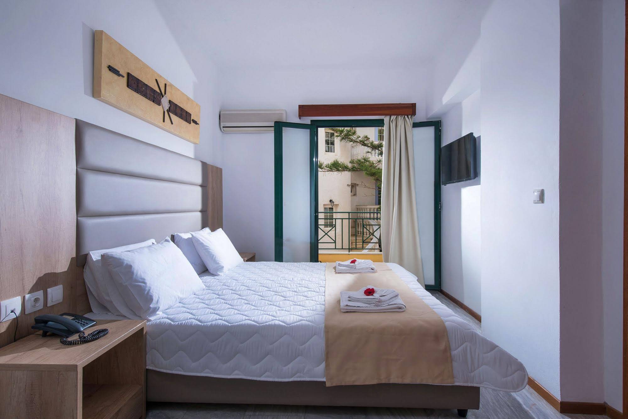 Elmi Suites Beach Hotel