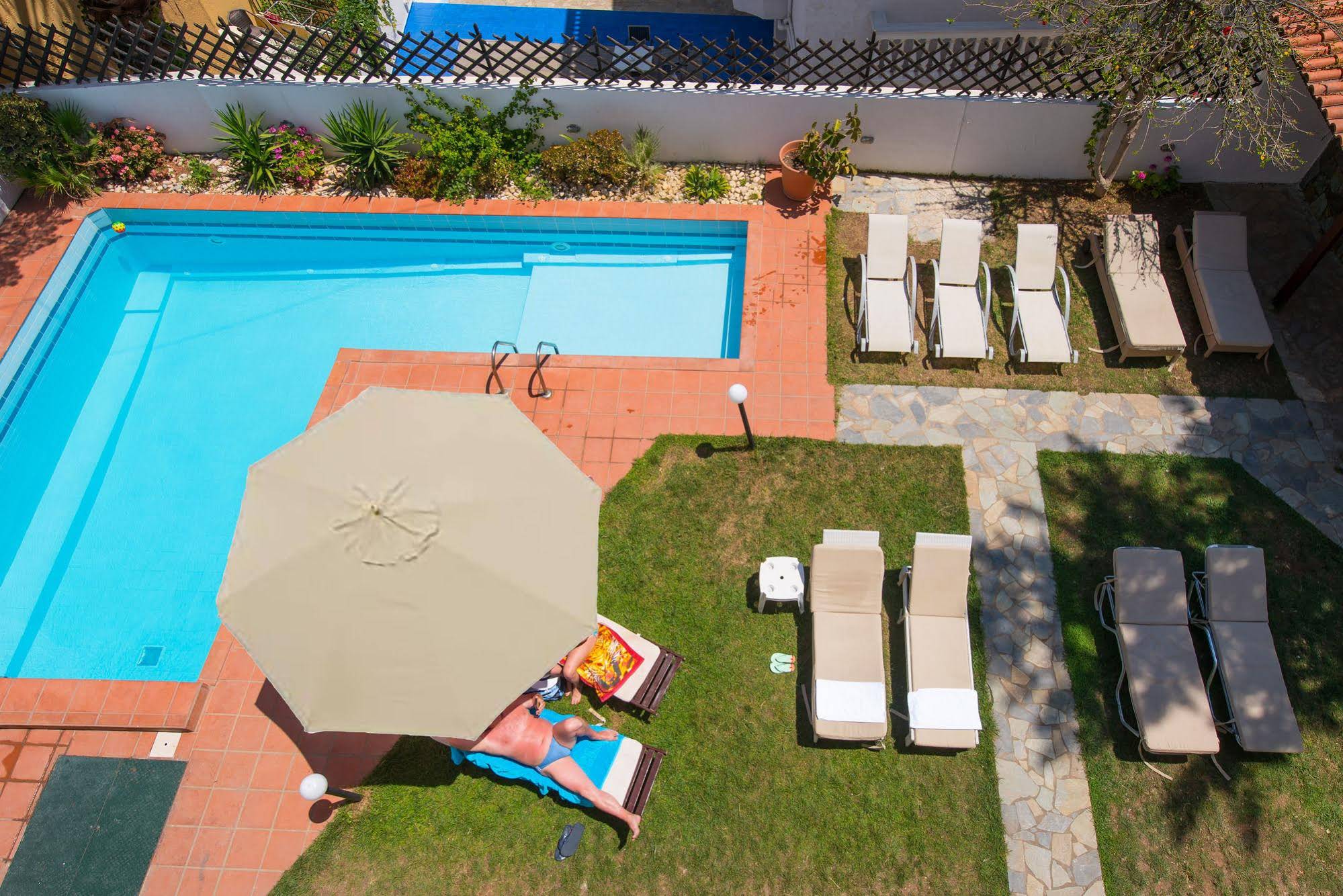 Elmi Suites Beach Hotel