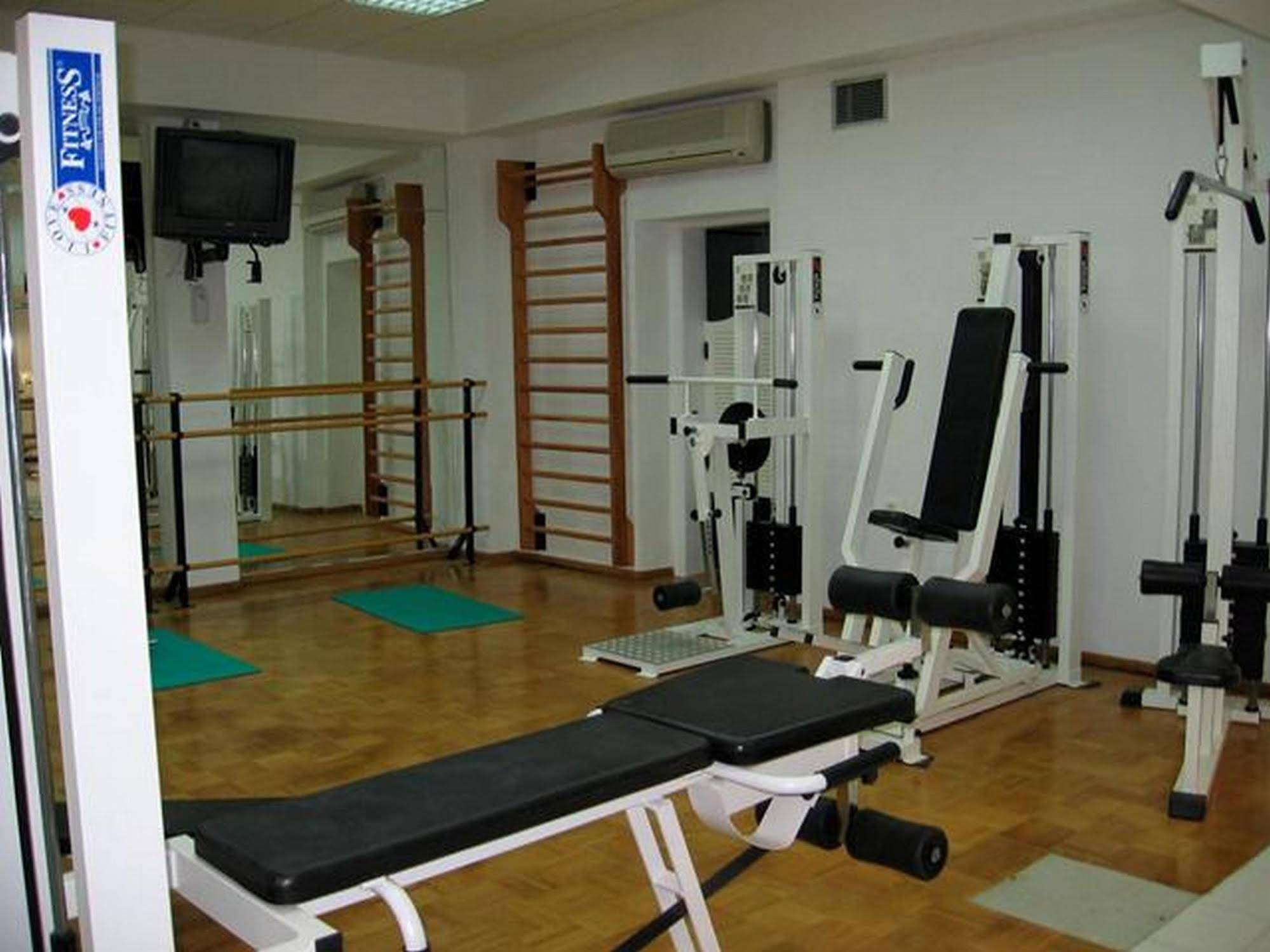Elmi Suites Beach Hotel