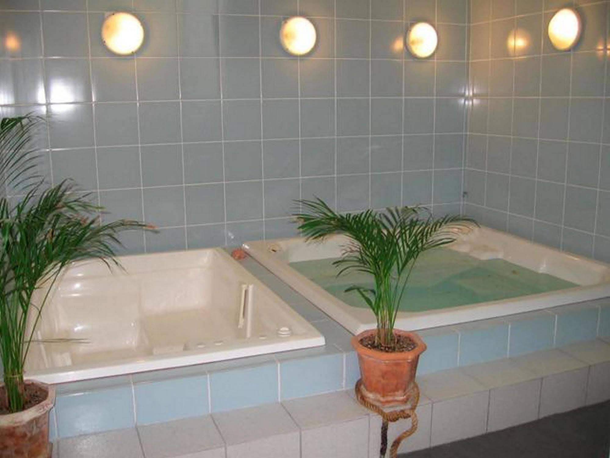 Elmi Suites Beach Hotel