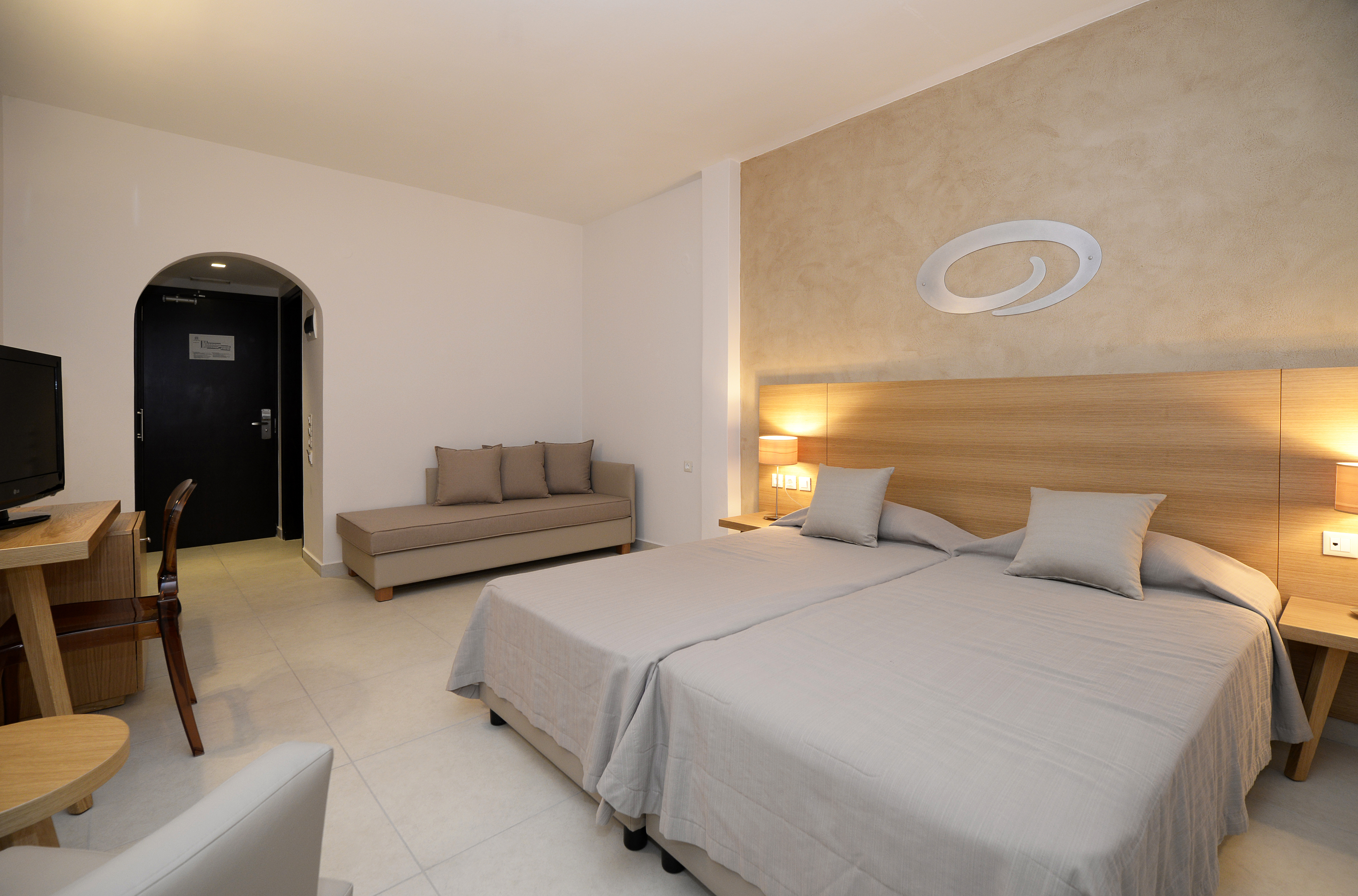 Golden Beach Hotel