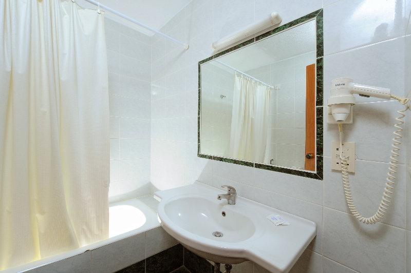 Agrabella Hotel