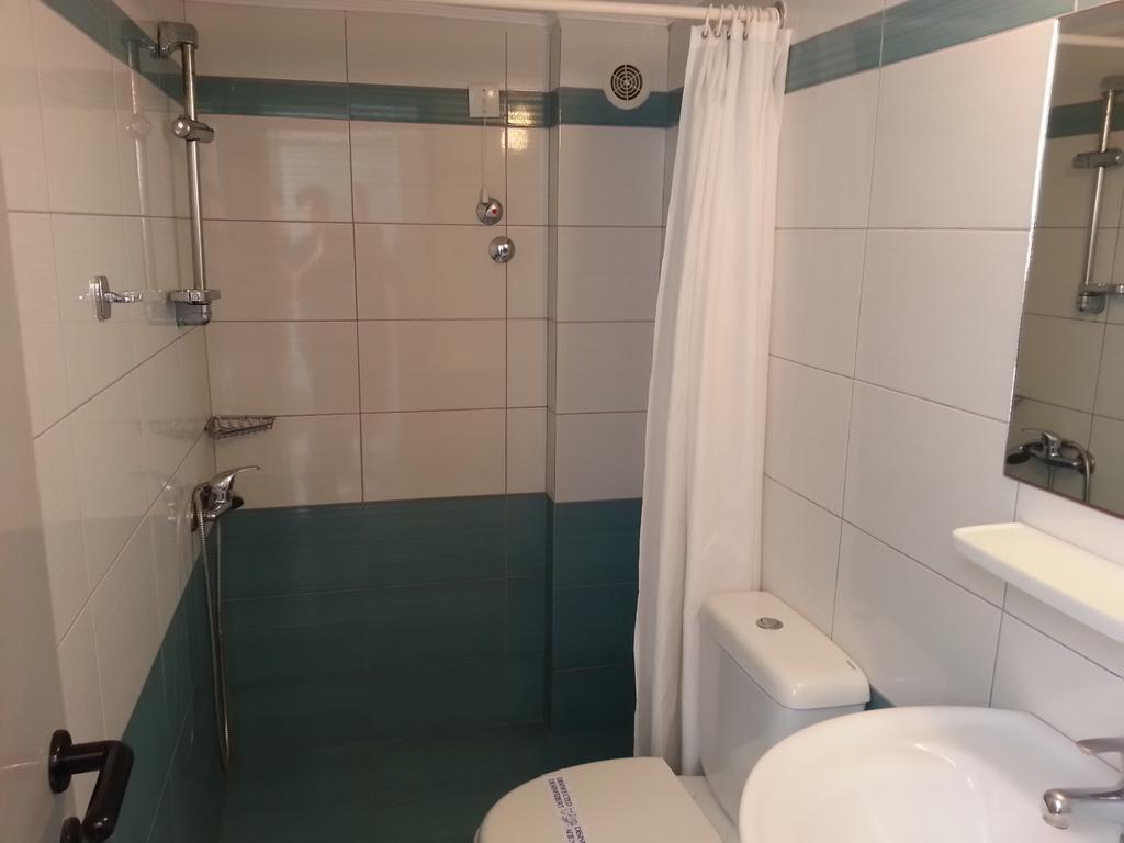 Iro Hotel - Adults Friendly