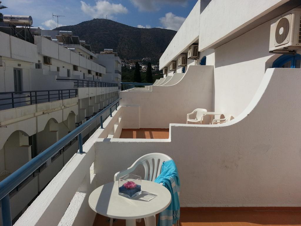 Iro Hotel - Adults Friendly