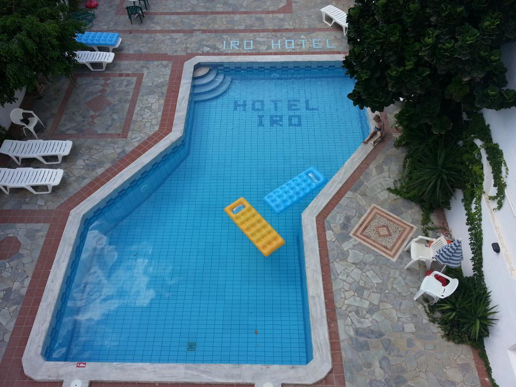 Iro Hotel - Adults Friendly