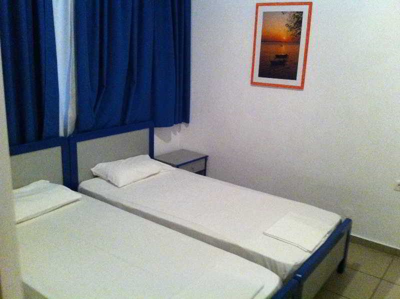 Kassavetis Center - Hotel Studios & Apartments