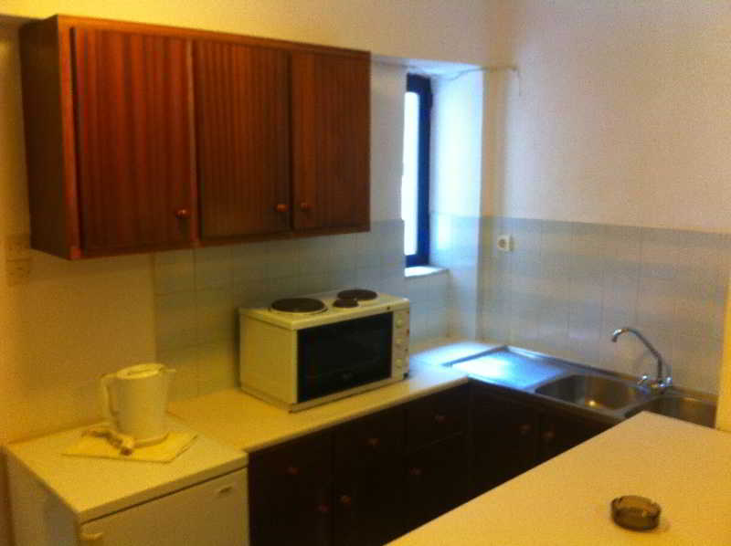 Kassavetis Center - Hotel Studios & Apartments