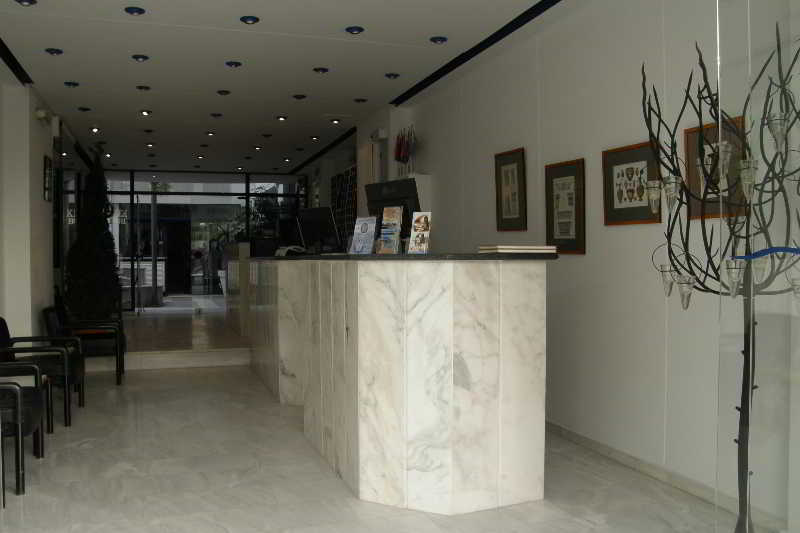 Kassavetis Center - Hotel Studios & Apartments