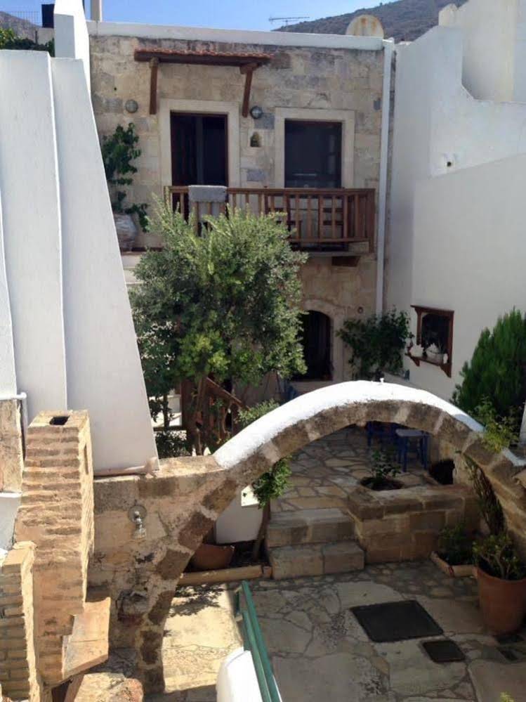Kostas & Maria Traditional Villa