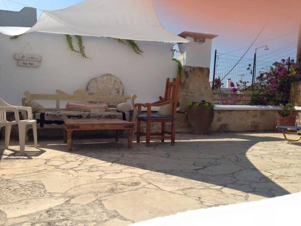 Kostas & Maria Traditional Villa