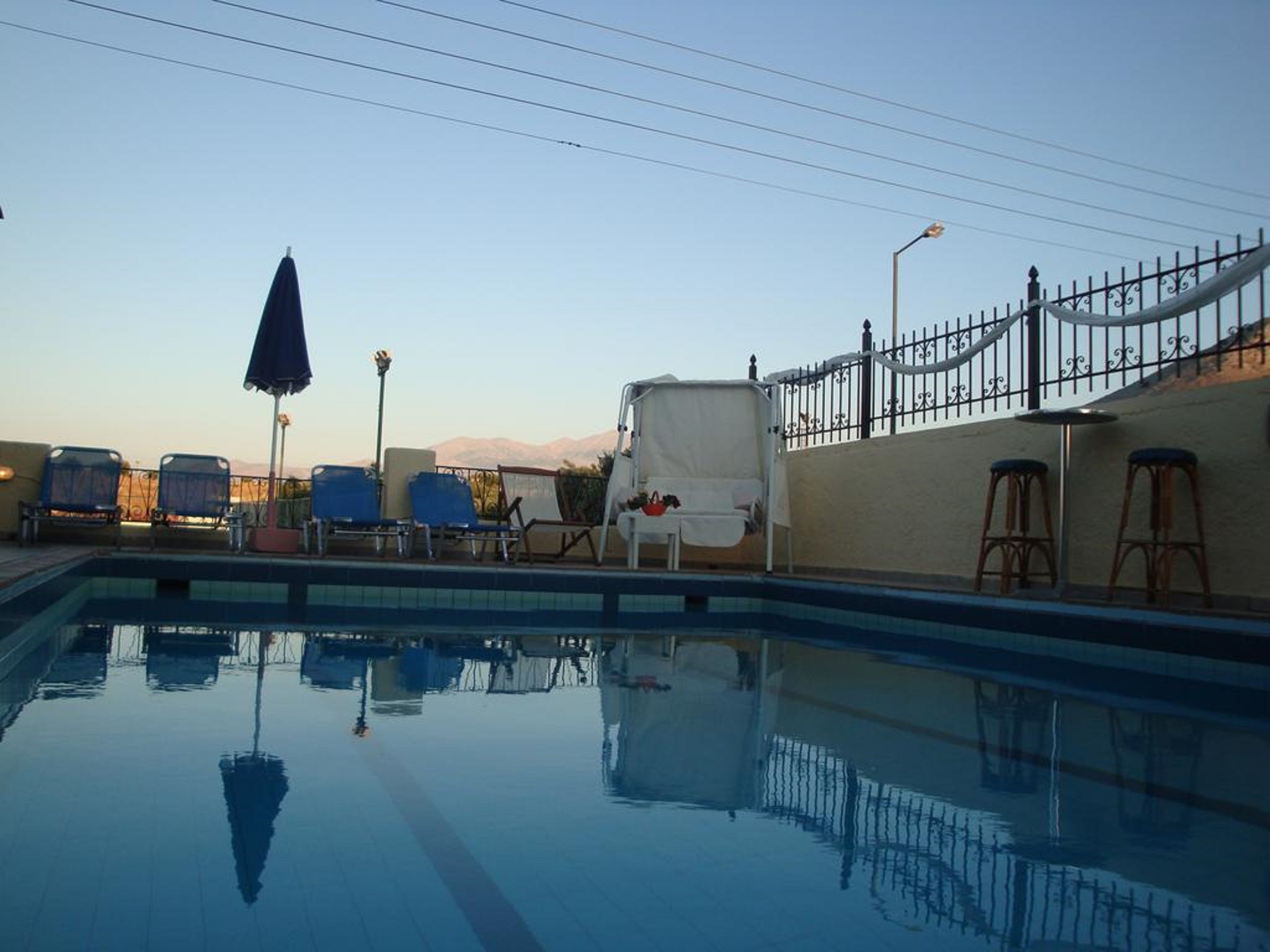 Maria Flora Apartments