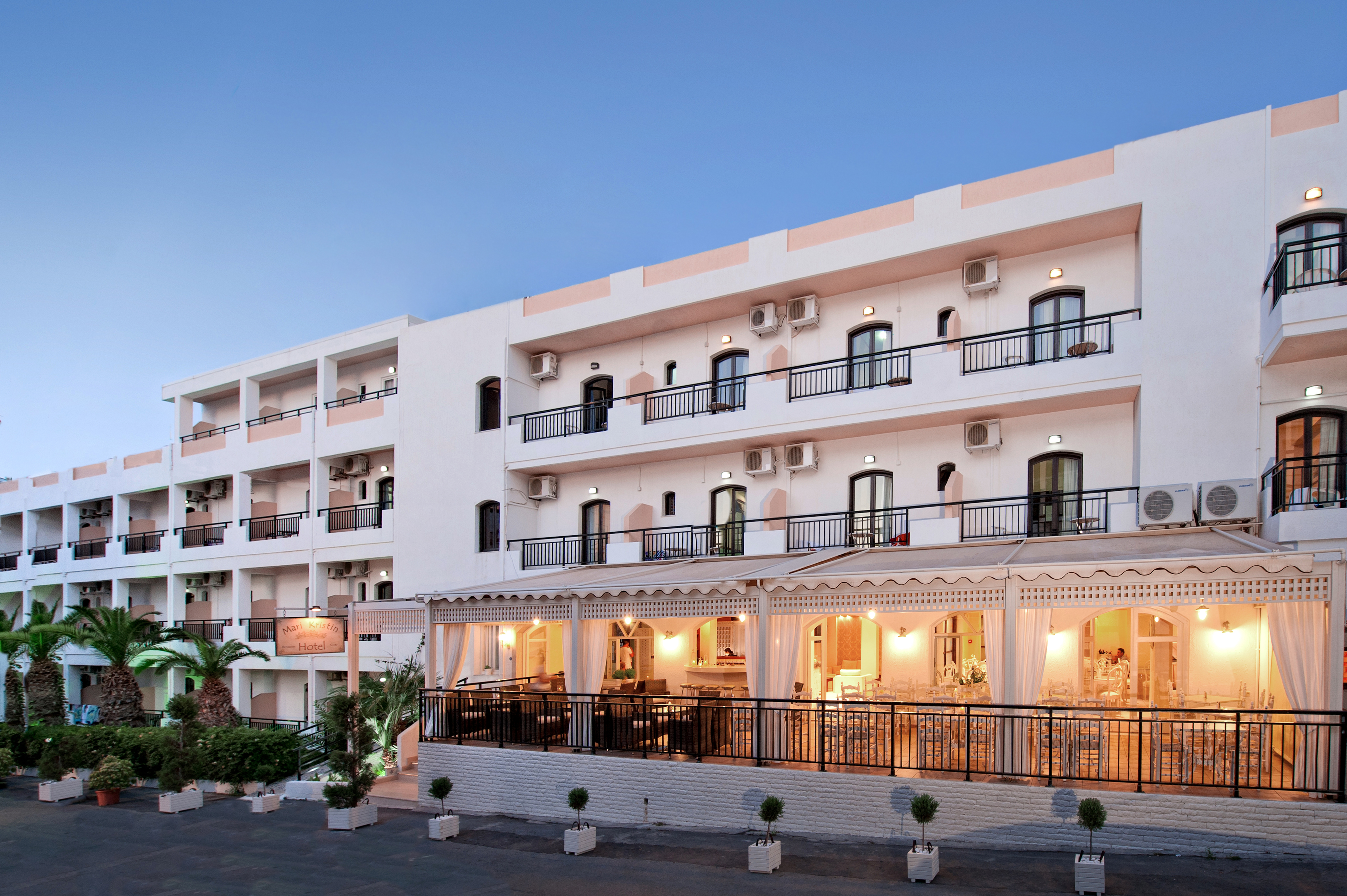 Mari Kristin Beach Hotel