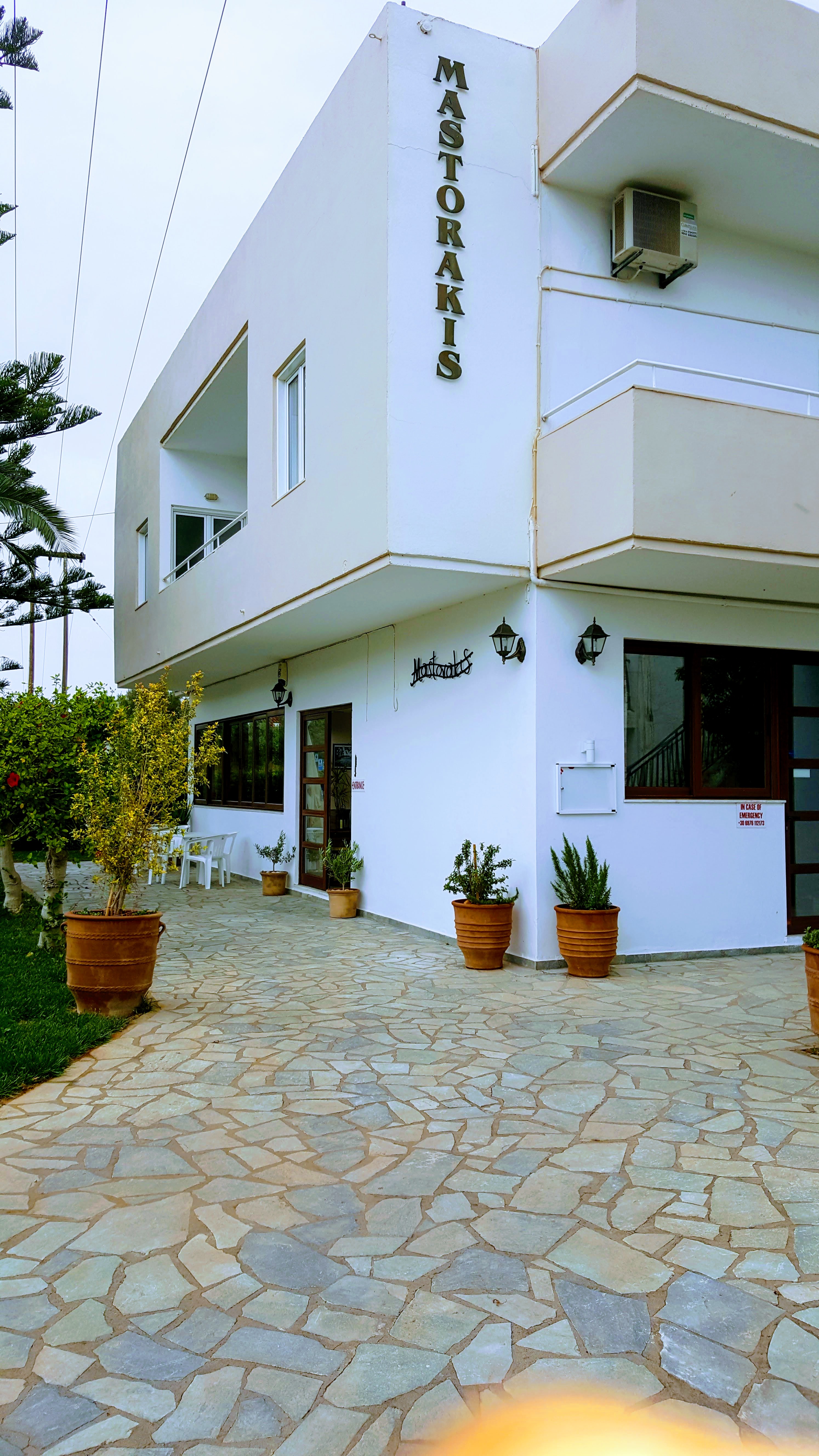 Mastorakis Hotel & Studios