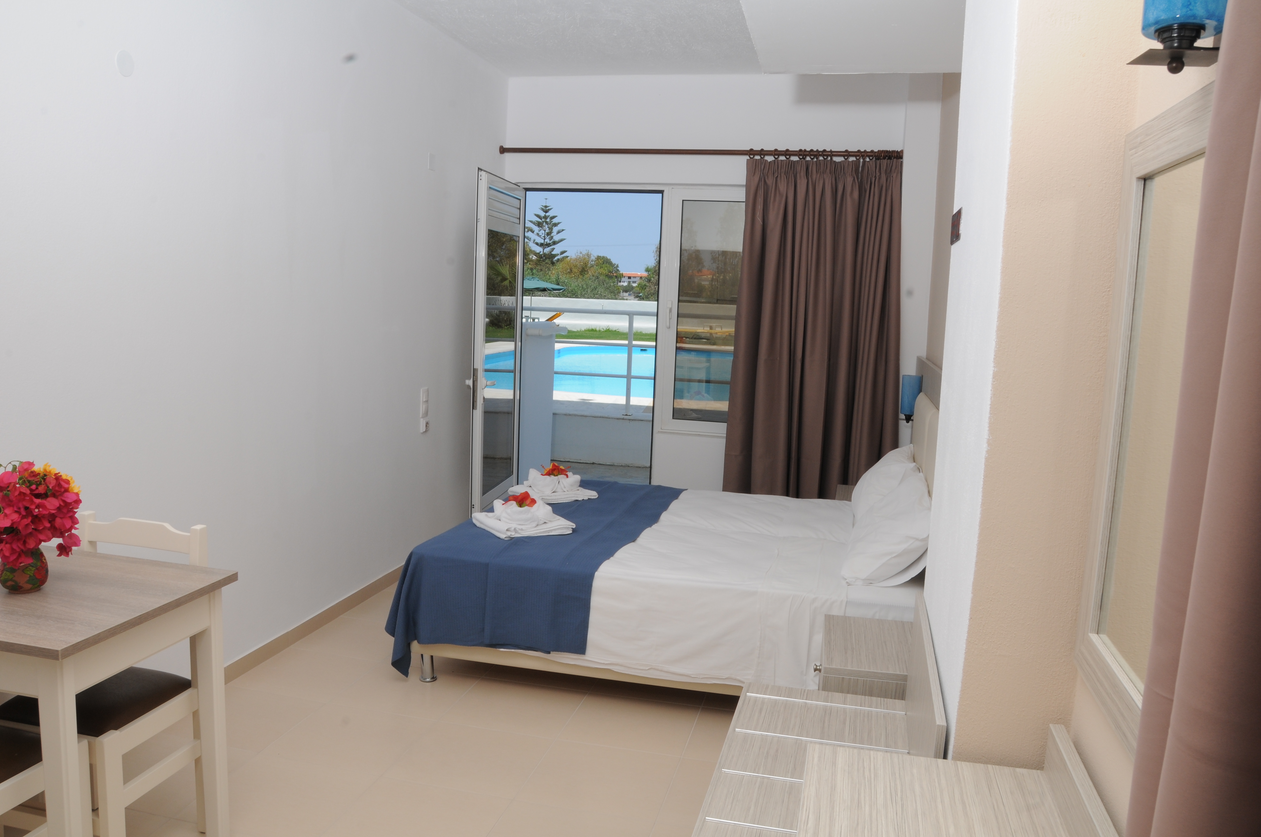 Mastorakis Hotel & Studios